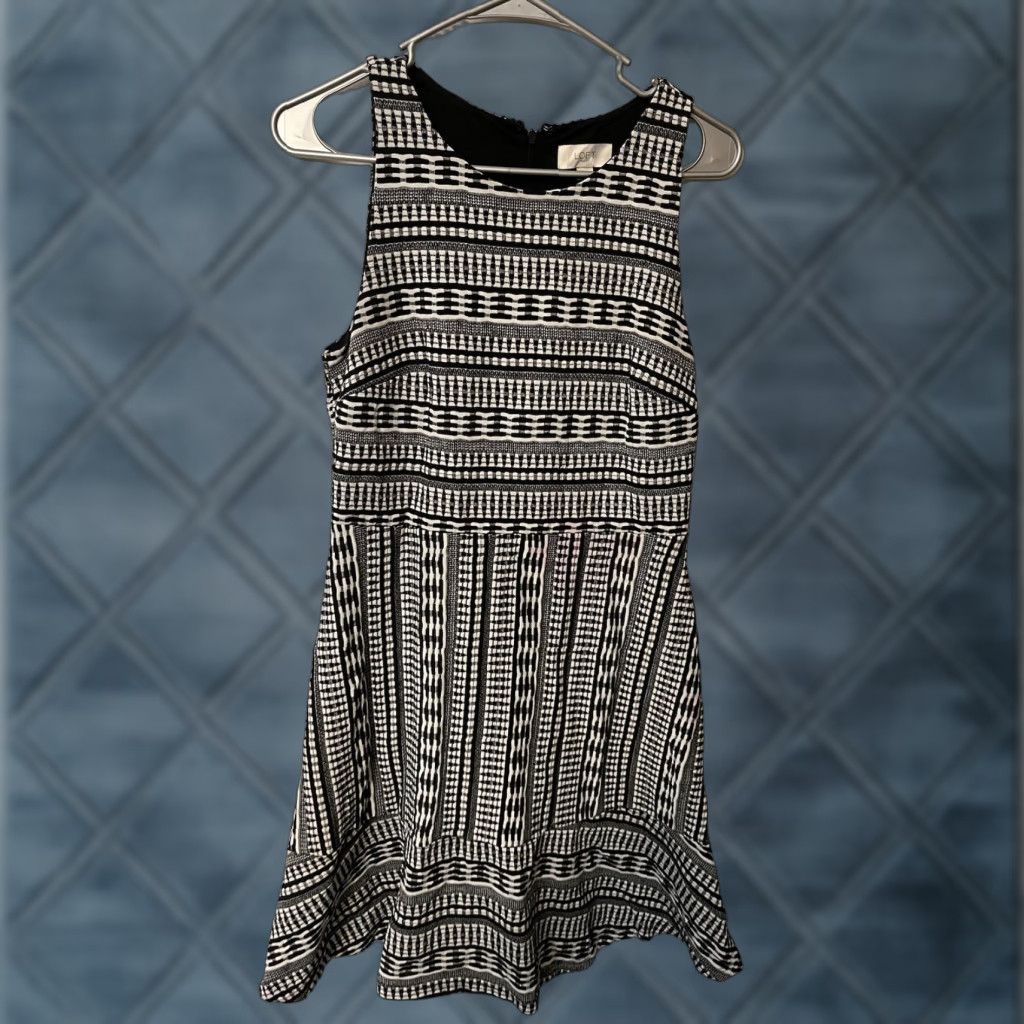 Loft LOFT Dress Womens 10 Black White Textured Fit & Flare Mini Sleeveless Knit Size L / US 10 / IT 46 - 1 Thumbnail