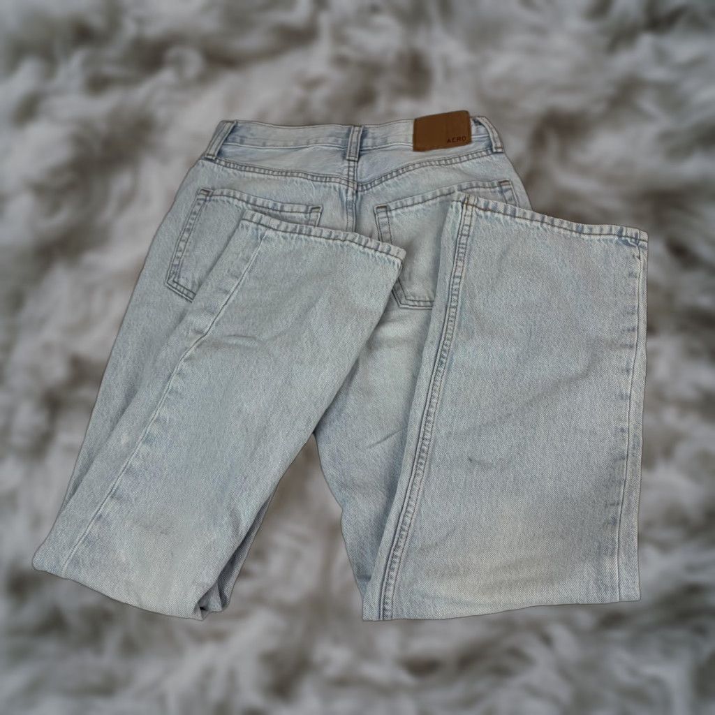 Aeropostale Aéropostale High Rise Baggy Jeans Womens 00 Short Light Wash Wide-Leg Denim Size 24" / US 00 / IT 34 - 1 Thumbnail