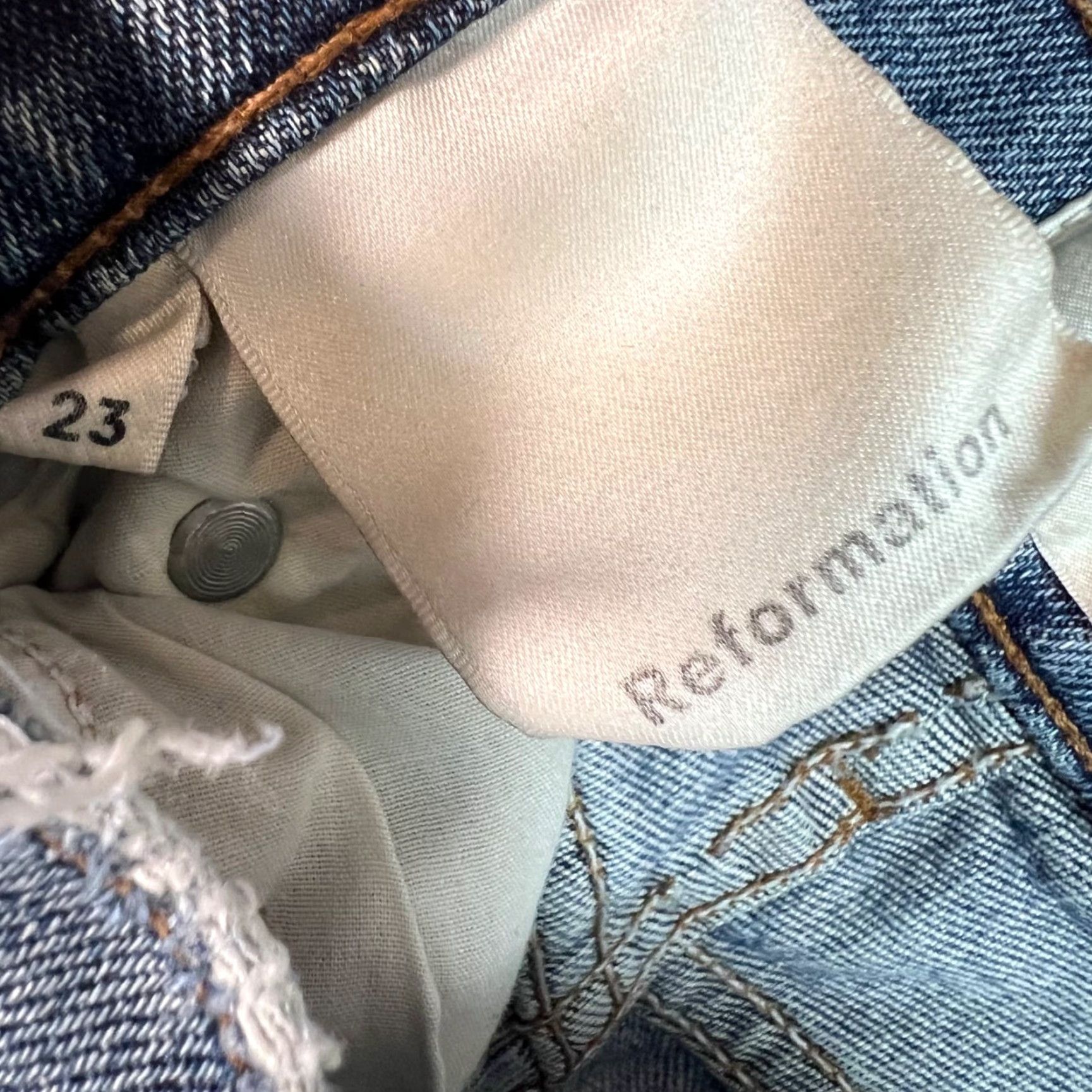 Reformation Reformation Jeans Perri Denim Distressed Blue 23 High-Rise Womens Straight Jeans Size 40" / US 18 - 4 Thumbnail