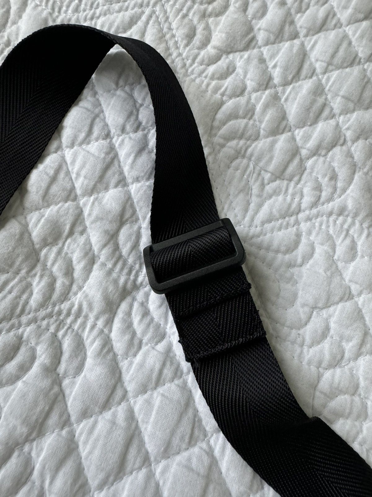 Balenciaga Balenciaga Expandable Sling recycled-nylon shoulder bag Size ONE SIZE - 9 Thumbnail