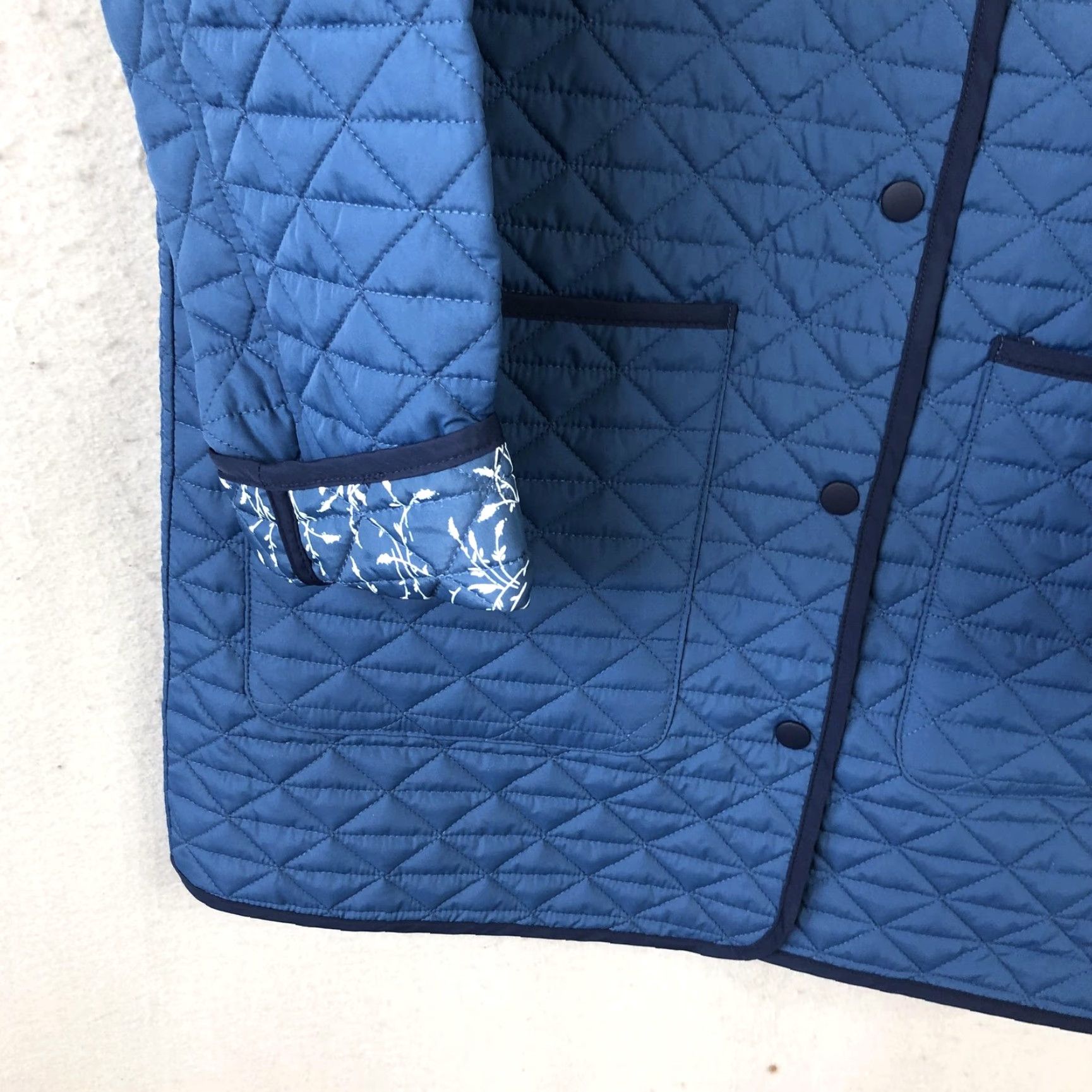 Lands' End VINTAGE Lands' End Jacket Womens S Blue Reversible Quilted Barn Coat Snap Pockets Size S / US 4 / IT 40 - 7 Thumbnail