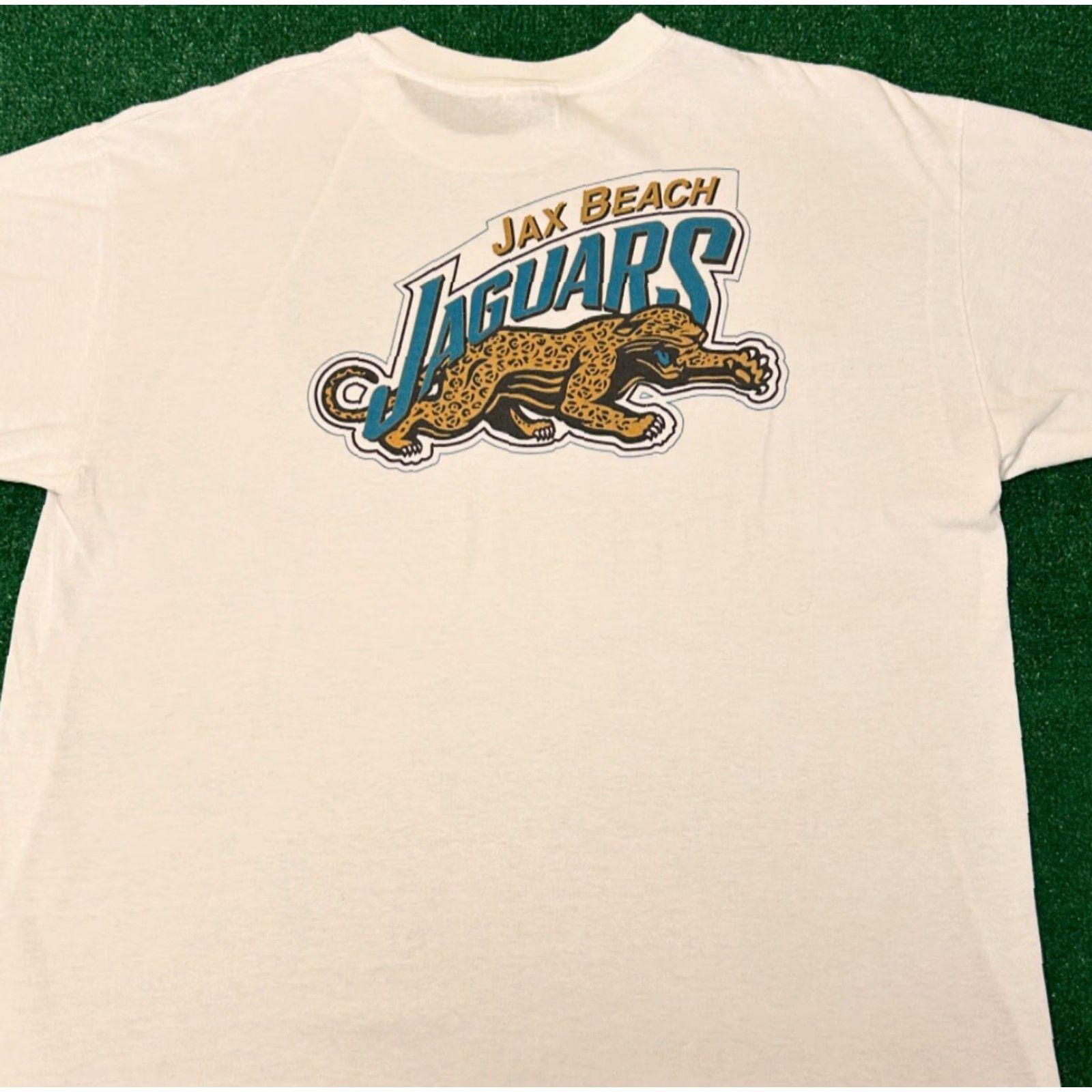 Logo 7 VINTAGE 90s Jacksonville Jaguars Logo VTG Shirt Jax Beach 1990s Mens Size XL White Logo 90s Sports Hip Hop T-Shirt Size US XL / EU 56 / 4 - 4 Thumbnail