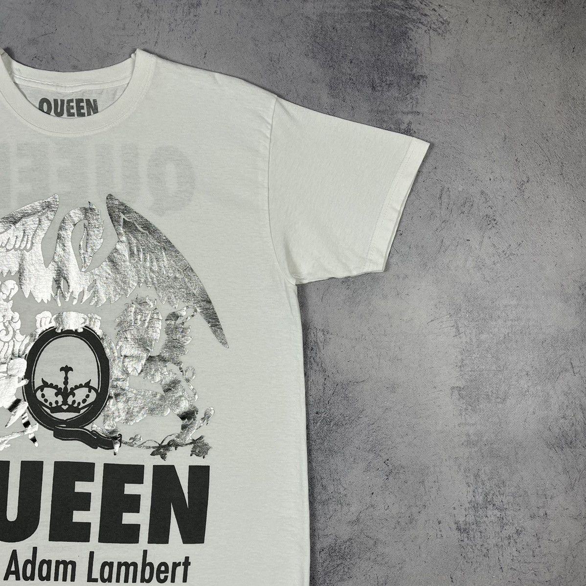 Band Tees Vintage Queen x Adam Lambert y2k rock tour band tee 00’s Size US M / EU 48-50 / 2 - 3 Thumbnail