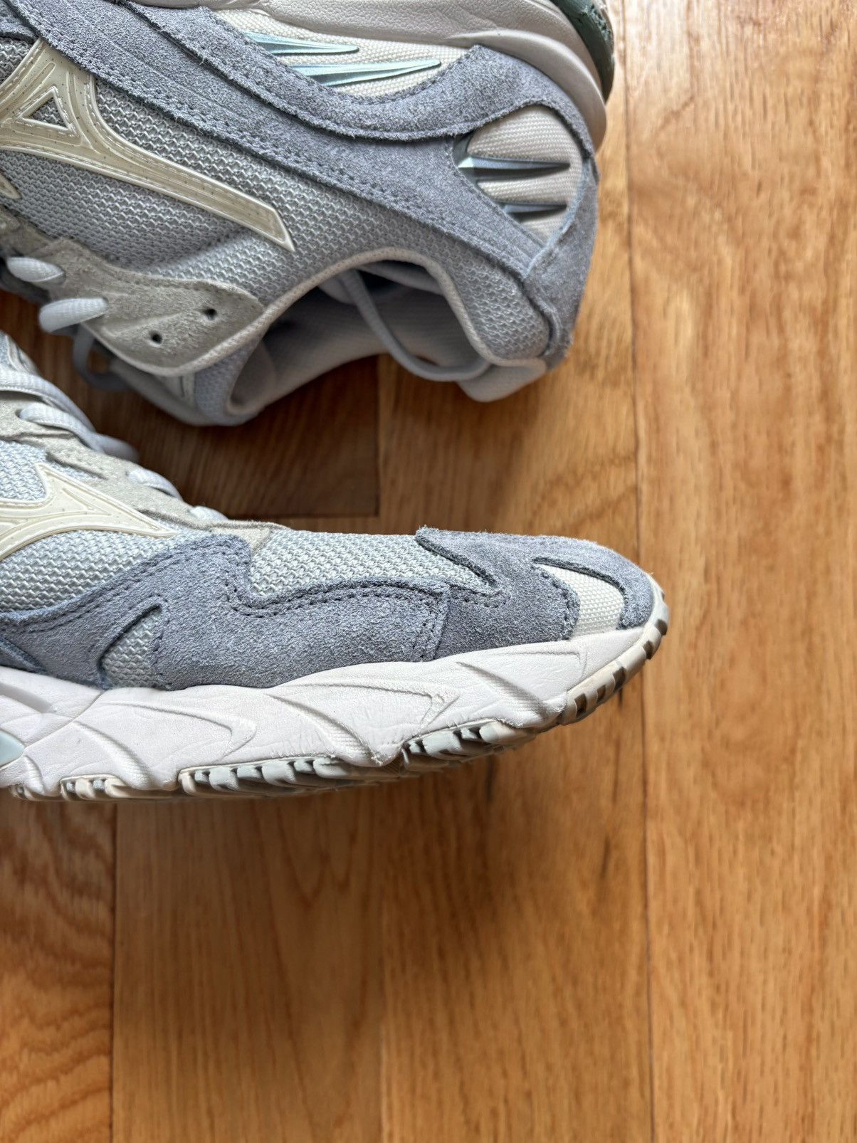 Footpatrol Size 9 Mizuno Foot Patrol "The Artefact Pack" WAVE RIDER 10 Size US 9 / EU 42 - 16 Thumbnail