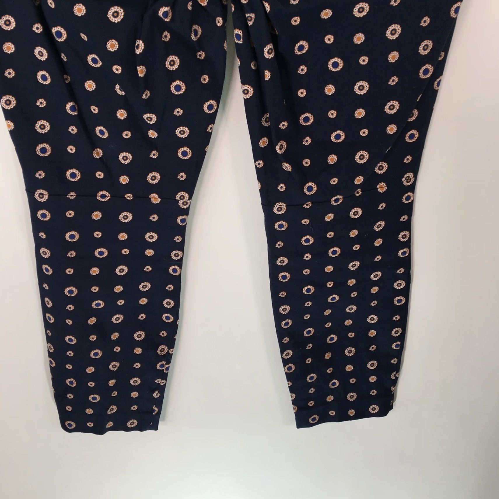 Vintage J.Crew Women's Mid Rise Casual Floral Capri Pants Size 8 Navy Blue Size 30" / US 8 / IT 44 - 5 Thumbnail