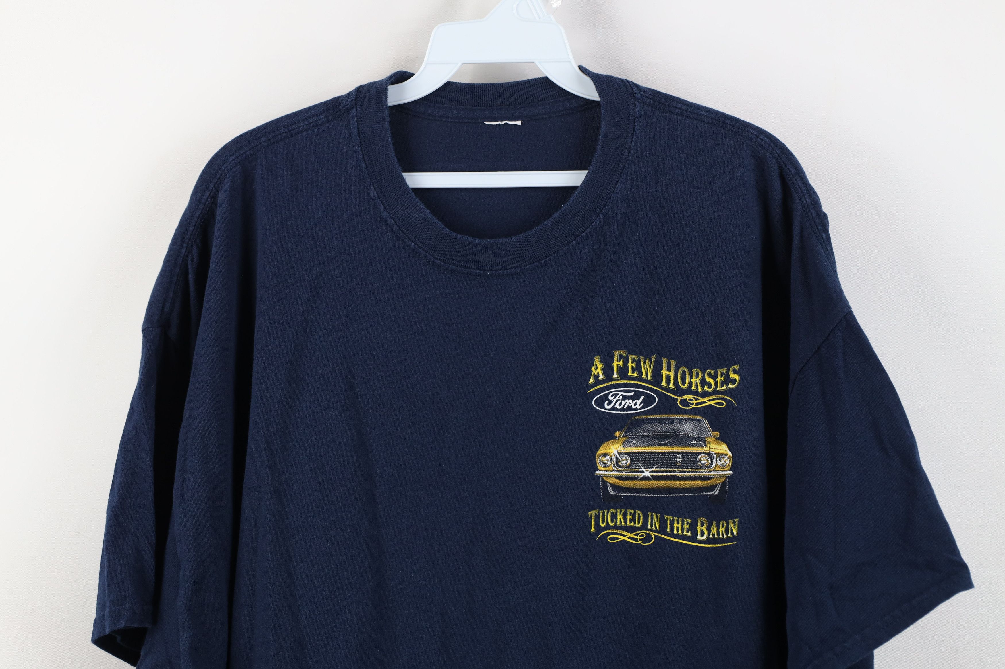 Vintage Vintage Y2K Ford Mustang Horses Tucked In the Barn T-Shirt Size US XXL / EU 58 / 5 - 2 Thumbnail