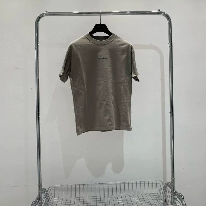 Other Balenciaga Embroidered 24 Short Sleeve Size US M / EU 48-50 / 2 - 1 Thumbnail