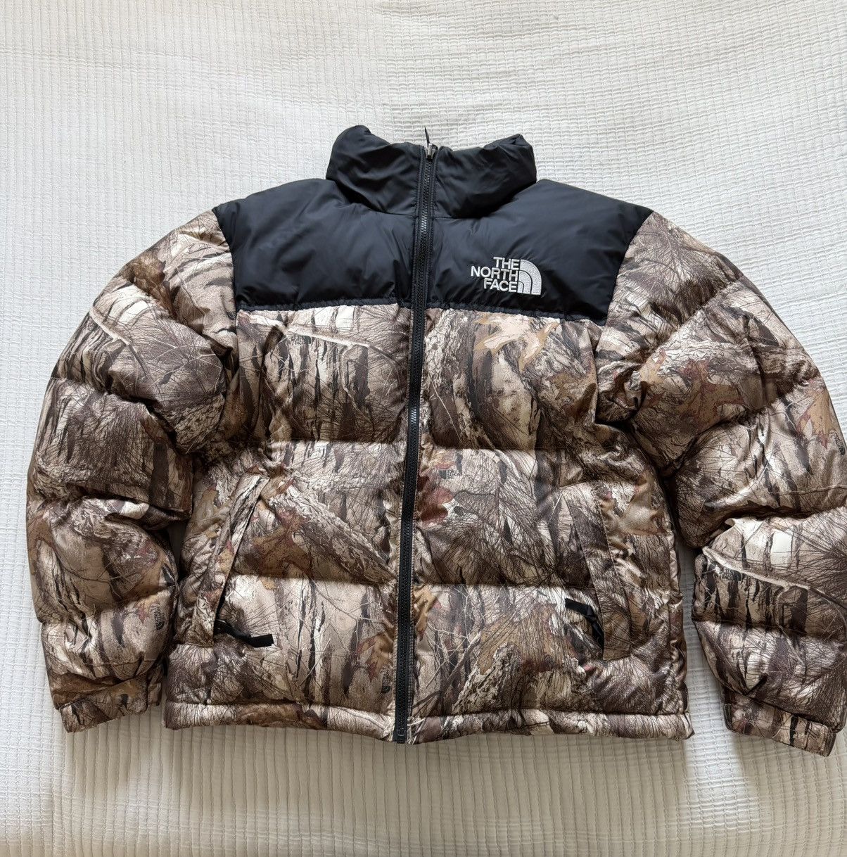 The North Face The North Face nuptse 1996 puffer jacket forest camo Size US S / EU 44-46 / 1 - 1 Thumbnail
