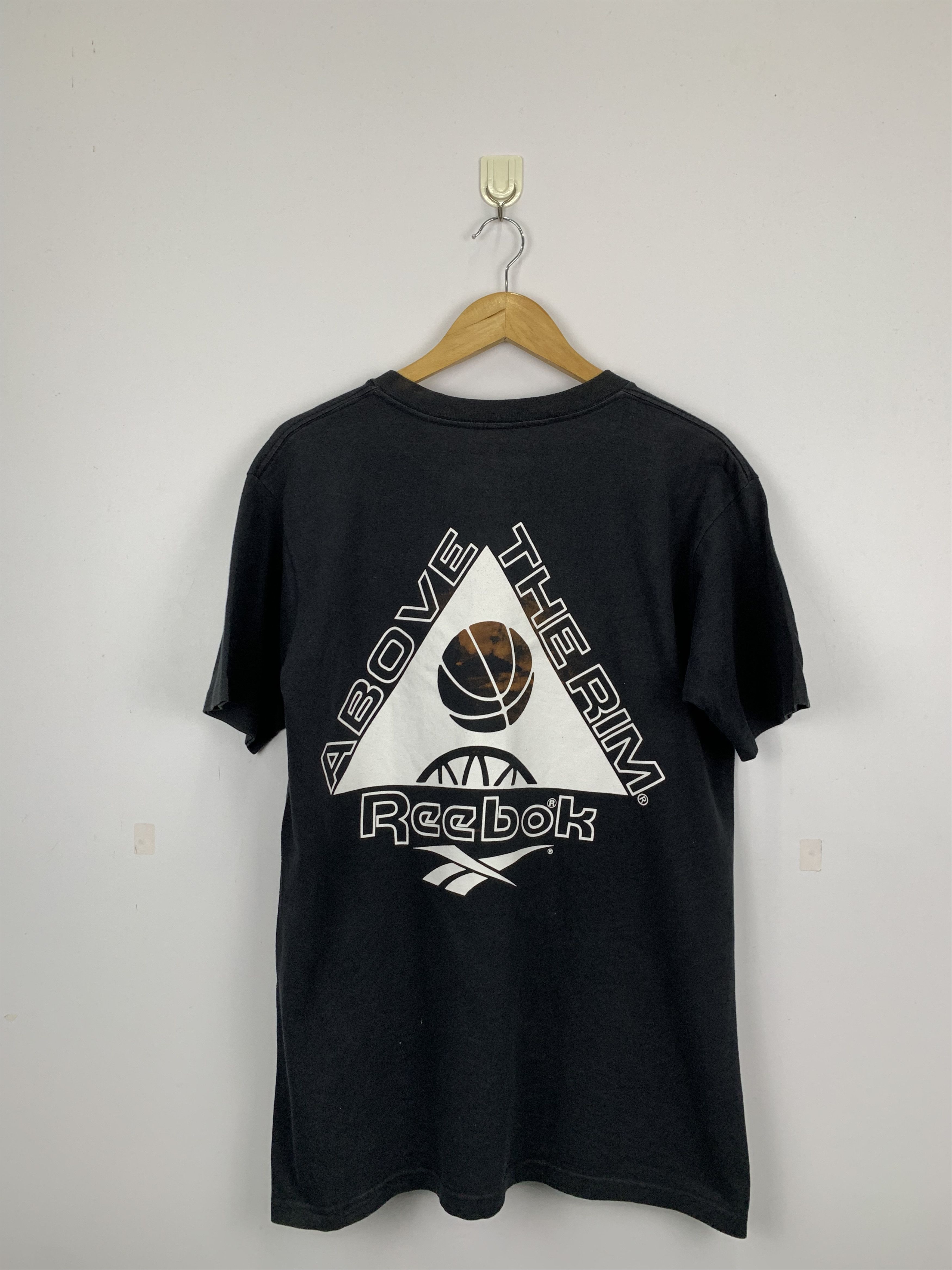 Reebok Vintage 90s Reebok Above The Rim T Shirt TA0127 Size US M / EU 48-50 / 2 - 1 Thumbnail