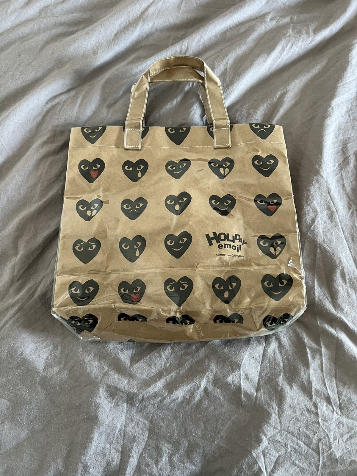 Comme des Garcons PLAY Comme des Garçons Play Holiday Emoji Paper/PVC Tote Bag Size ONE SIZE - 2 Thumbnail