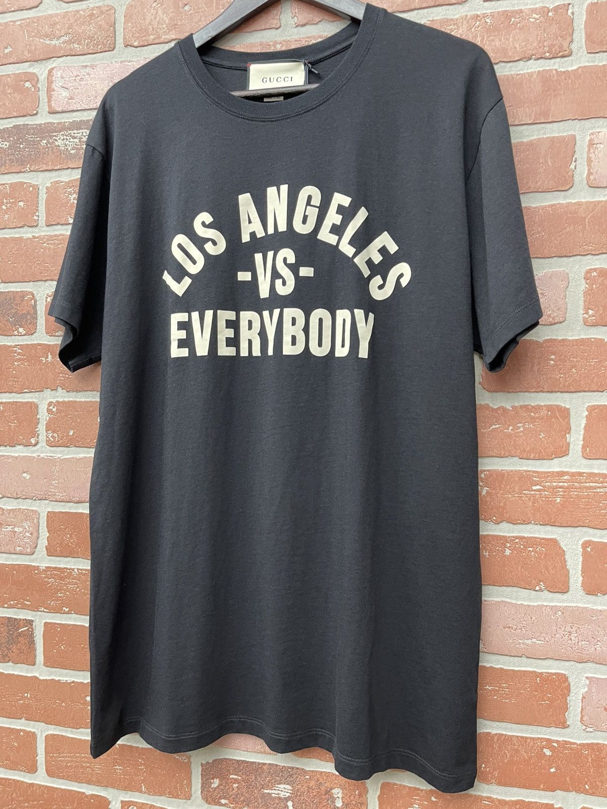 Gucci Size M - Gucci Vs Everybody Las Angeles Brand New EXCLUSIVE Size US M / EU 48-50 / 2 - 3 Thumbnail