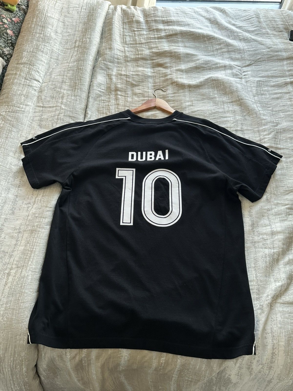Balenciaga BALENCIAGA SS24 JERSEY "DUBAI" "10" Size US L / EU 52-54 / 3 - 7 Thumbnail