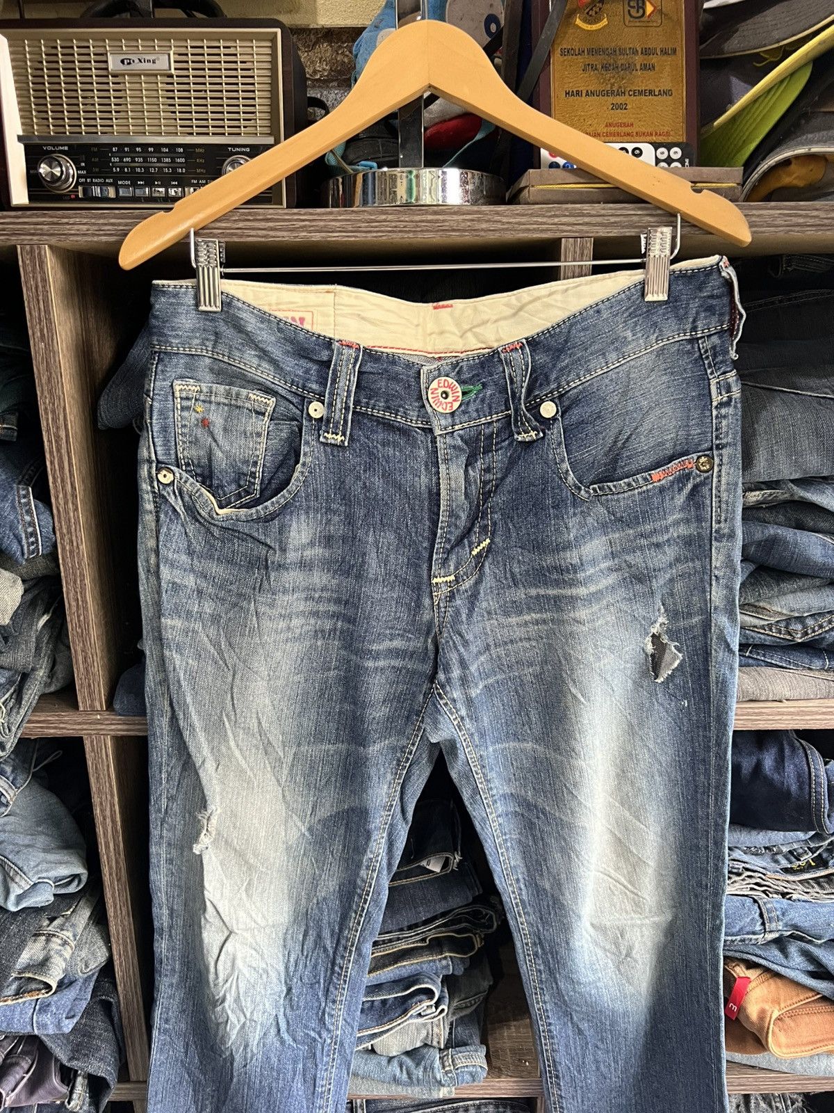 Edwin 🔥Edwin Exclusive Vintage Distressed Denim Size US 34 / EU 50 - 3 Thumbnail