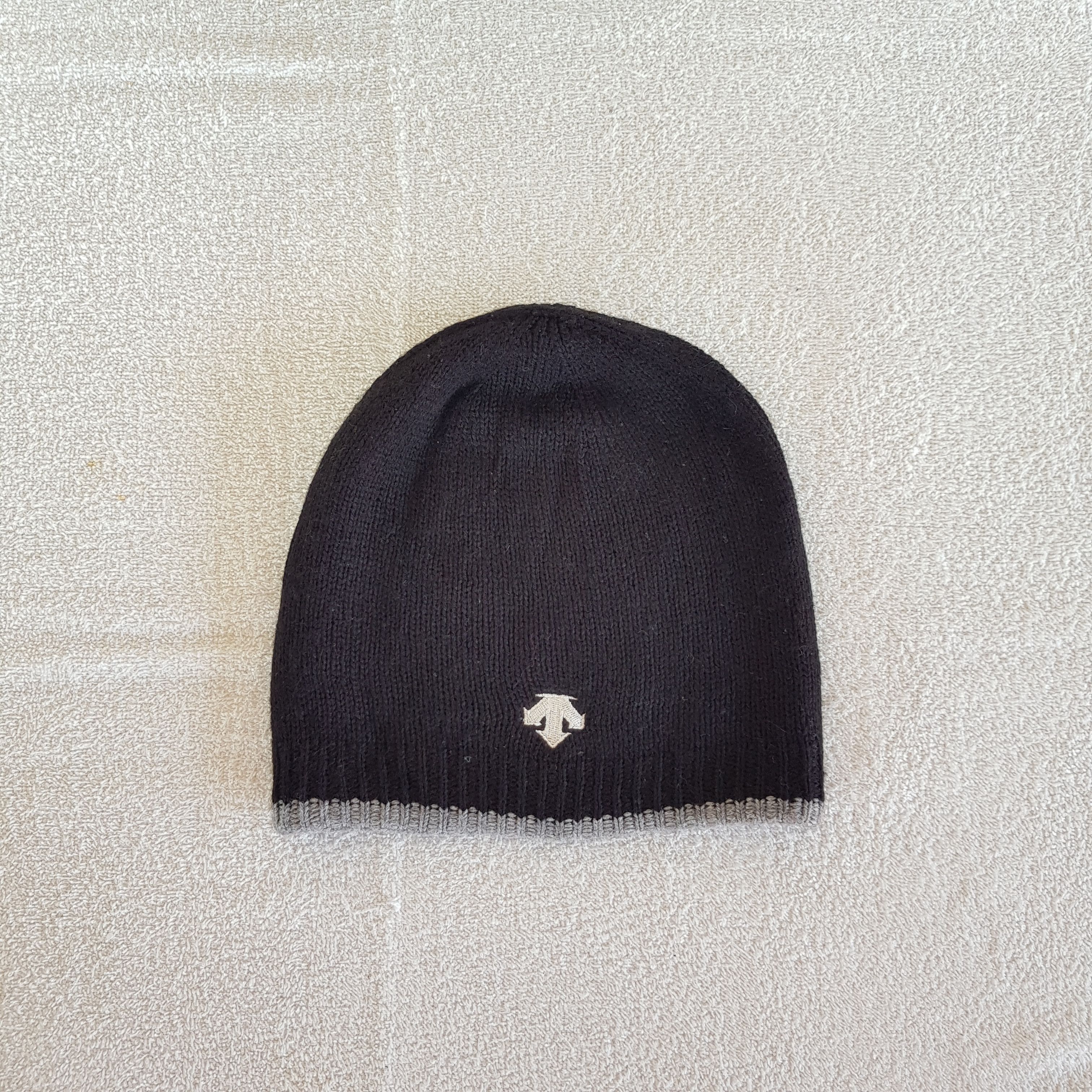 Descente Vintage Descente Beanie Y2K Knit Sportswear Snow Caps Hats Size ONE SIZE - 5 Thumbnail
