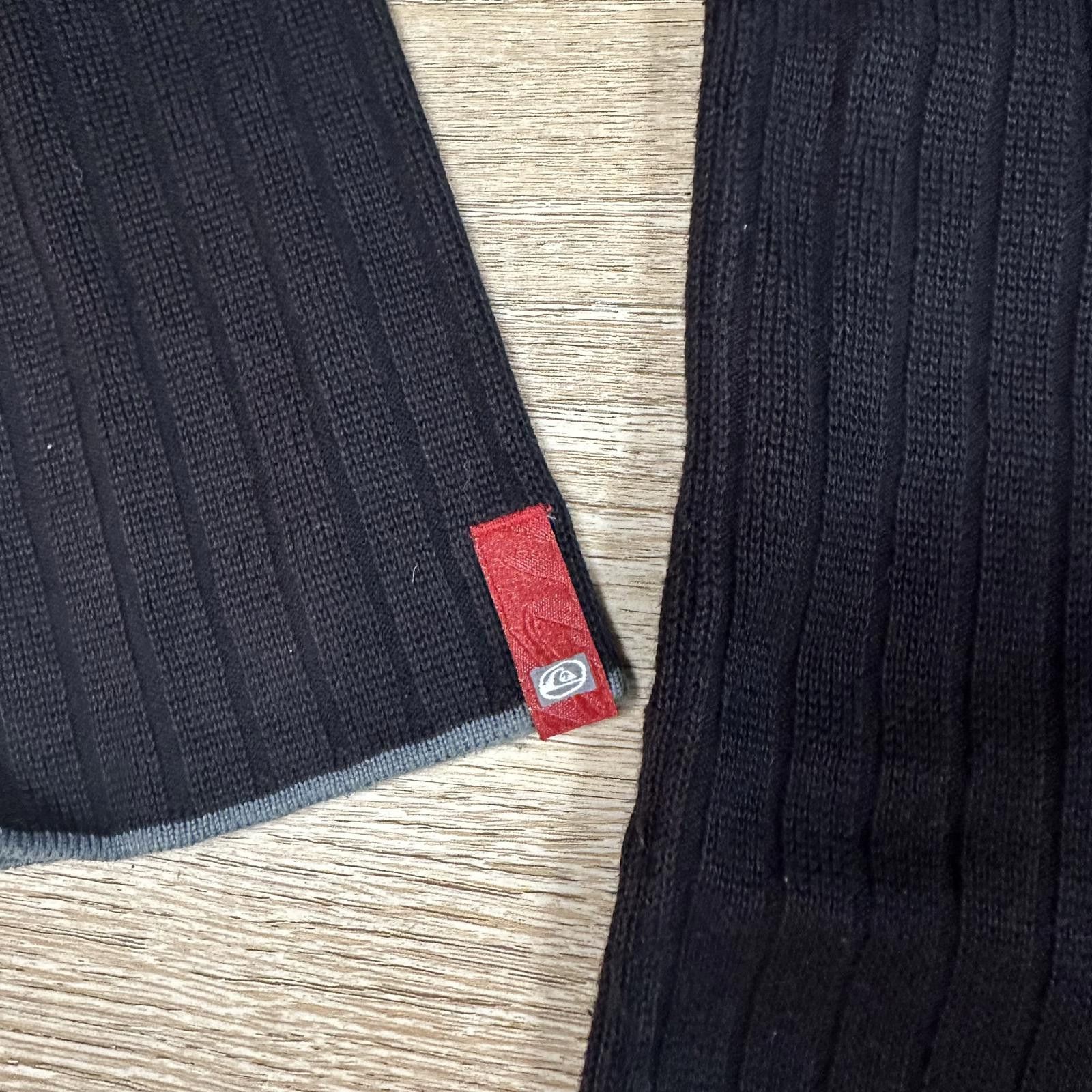 Quiksilver Quiksilver Mens V-neck Sweater XL Black Ribbed Size US XL / EU 56 / 4 - 5 Thumbnail