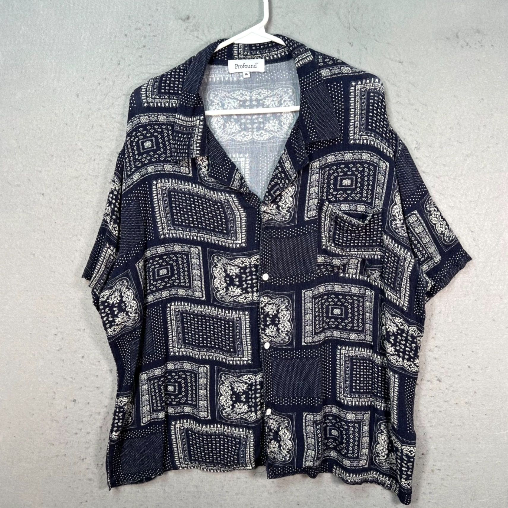 Vintage Profound Mens Medium Bandana Print Button-Up Shirt Blue & White Rayon Cotton Casual Shirt Size US M / EU 48-50 / 2 - 2 Thumbnail