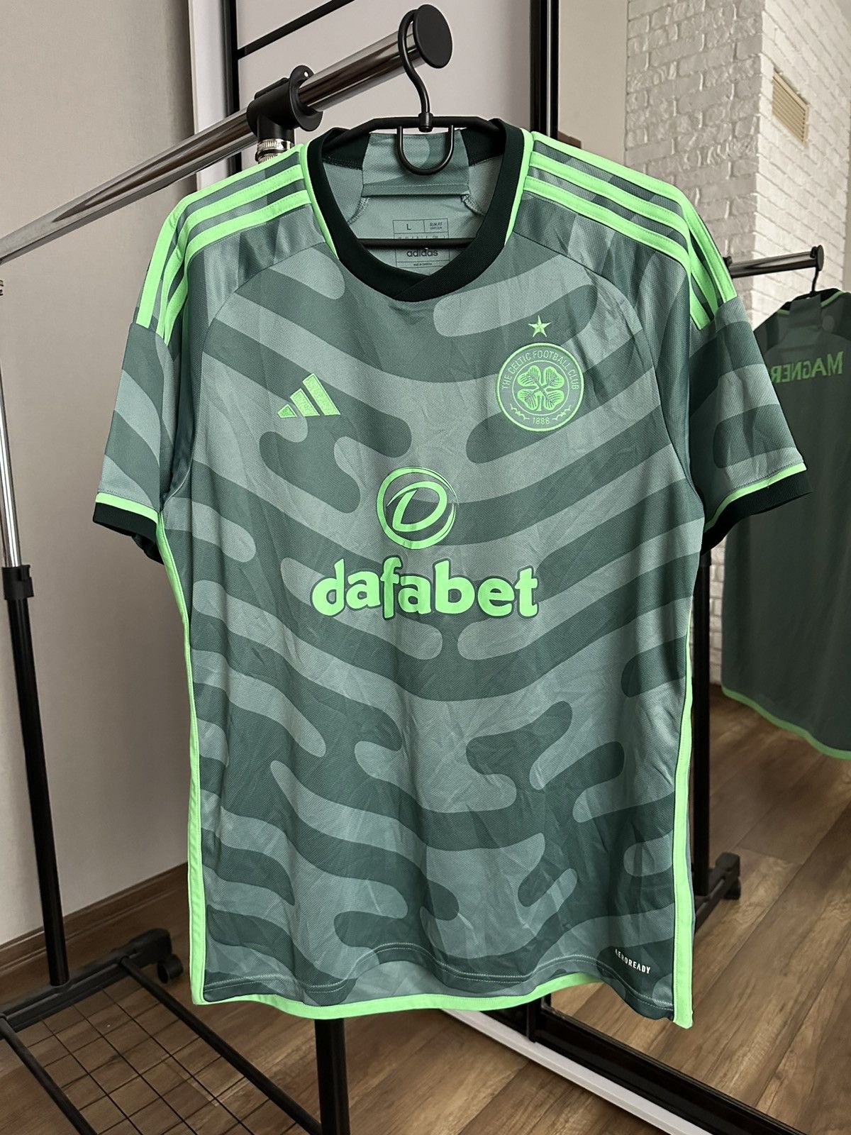 Adidas 2023/2024 Adidas Celtic FC Soccer Jersey T-Shirt Size US L / EU 52-54 / 3 - 1 Thumbnail