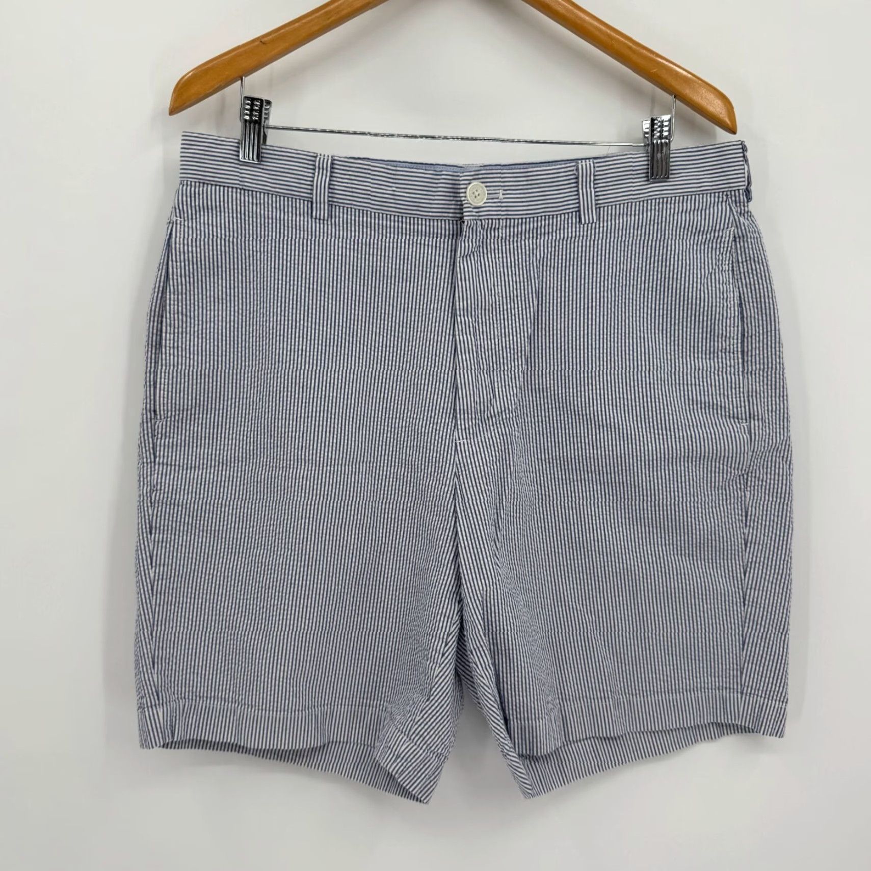 Brooks Brothers Brooks Brothers Chino Shorts Mens Size 35 Seersucker Striped Blue Preppy Casual Distinctive Brook Brothers Climate: Summer, Spring Size US 35 - 3 Thumbnail