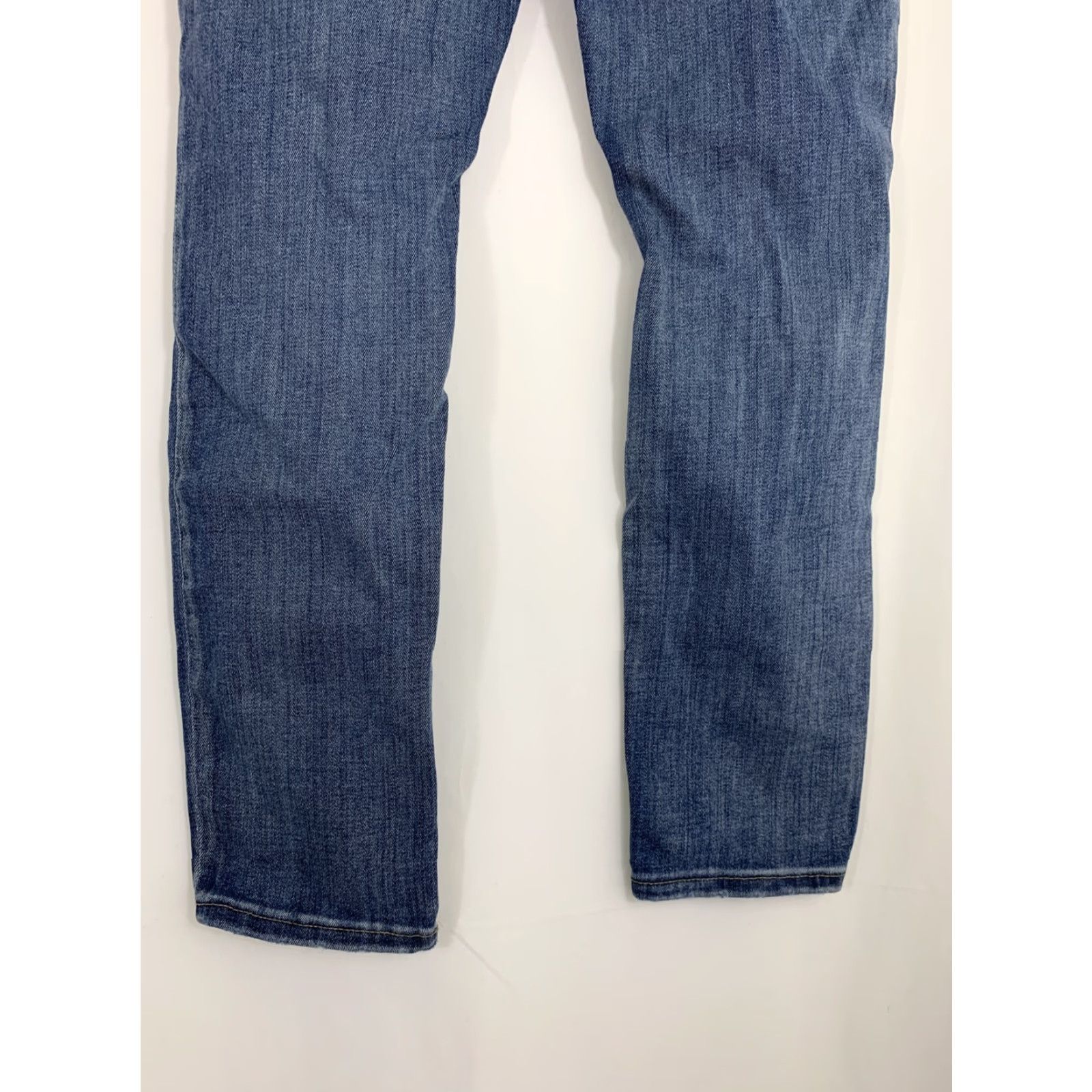 Lucky Brand **Lucky Brand Women's Size 0 Medium Wash Denim Crop Jeans** User: Lucky Brand Women's Size 0 Medium Wash Denim Crop Jeans Size 25" / US 0 / IT 36 - 7 Thumbnail