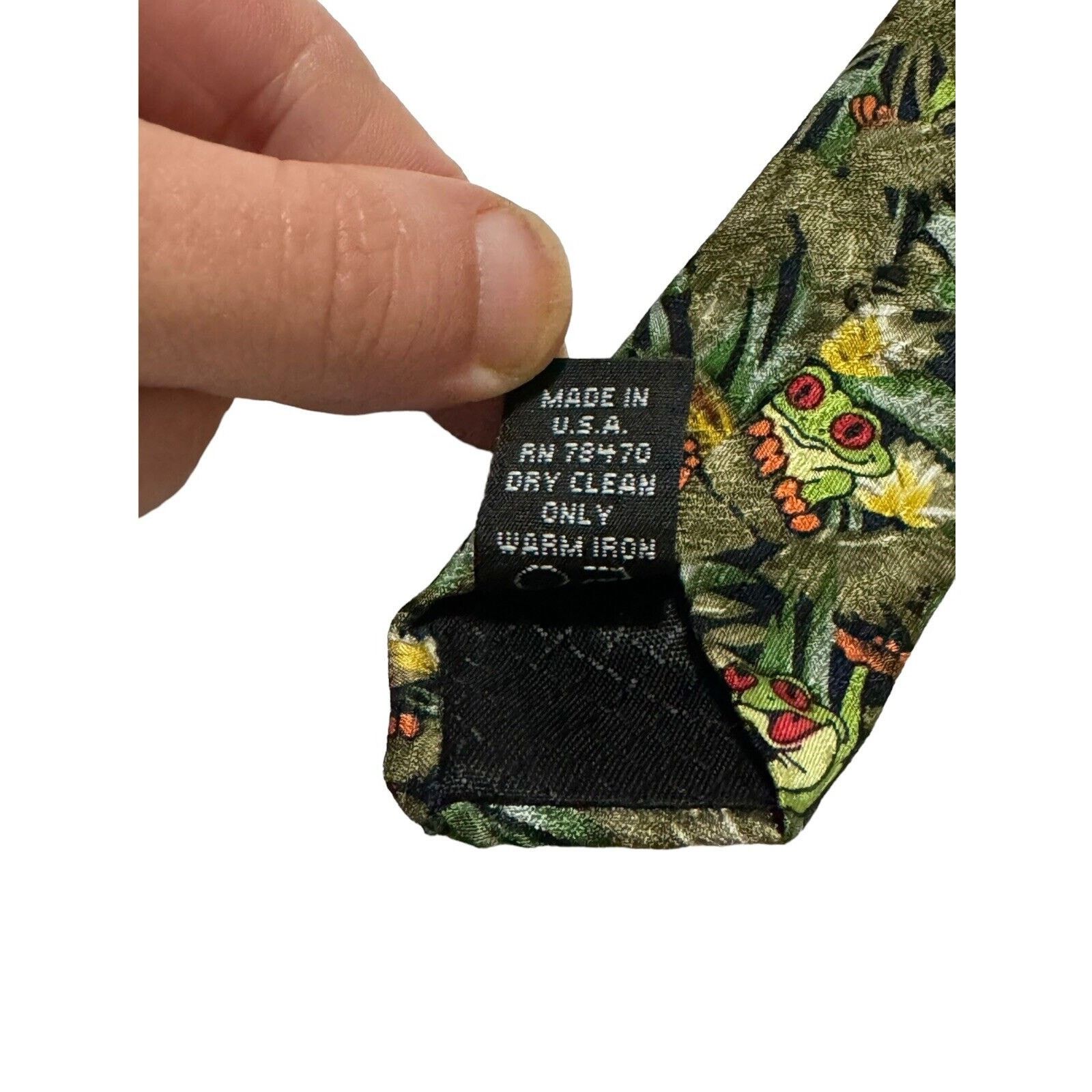 Other Rainforest Cafe Tree Frogs 100% Silk Vintage Necktie Size ONE SIZE - 7 Thumbnail