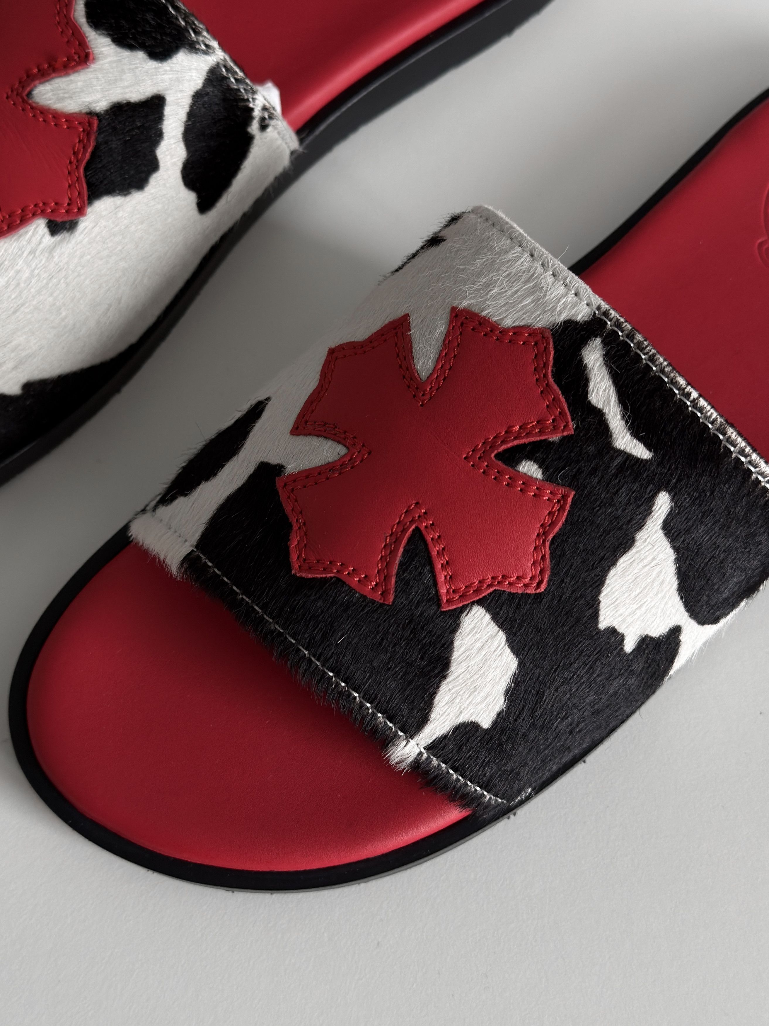 Chrome Hearts Chrome hearts Red patch cow slides Size US 7 / EU 40 - 16 Thumbnail