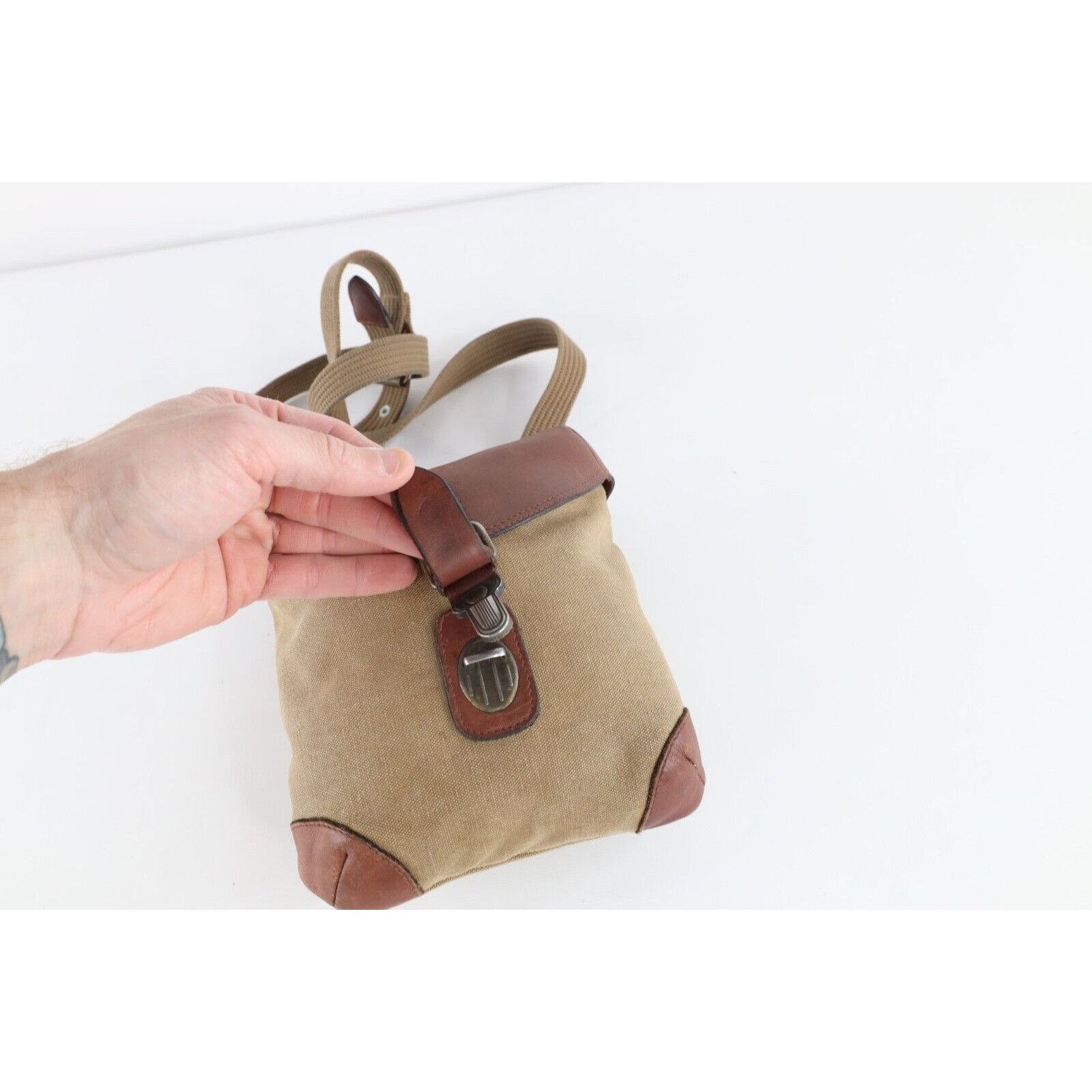 Vintage Vintage 90s Streetwear Canvas Leather Crossbody Shoulder Bag Size ONE SIZE - 7 Thumbnail