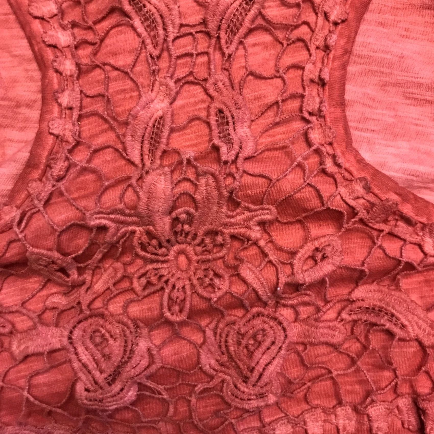 Vintage Nouveaux Women’s Tank L Red Crochet Tie Front Sleeveless Shirt Blouse NWT Size L / US 10 / IT 46 - 4 Thumbnail