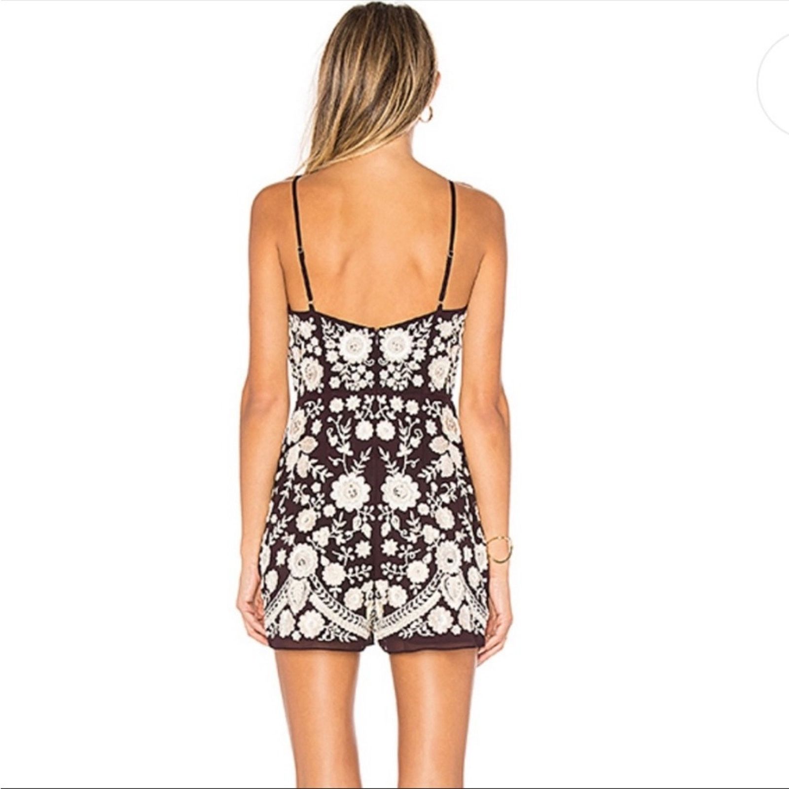 Nordstrom NEW REVOLVE Needle & Thread Brown Beaded Shorts Romper Tank Size 27" / US 4 / IT 40 - 3 Thumbnail