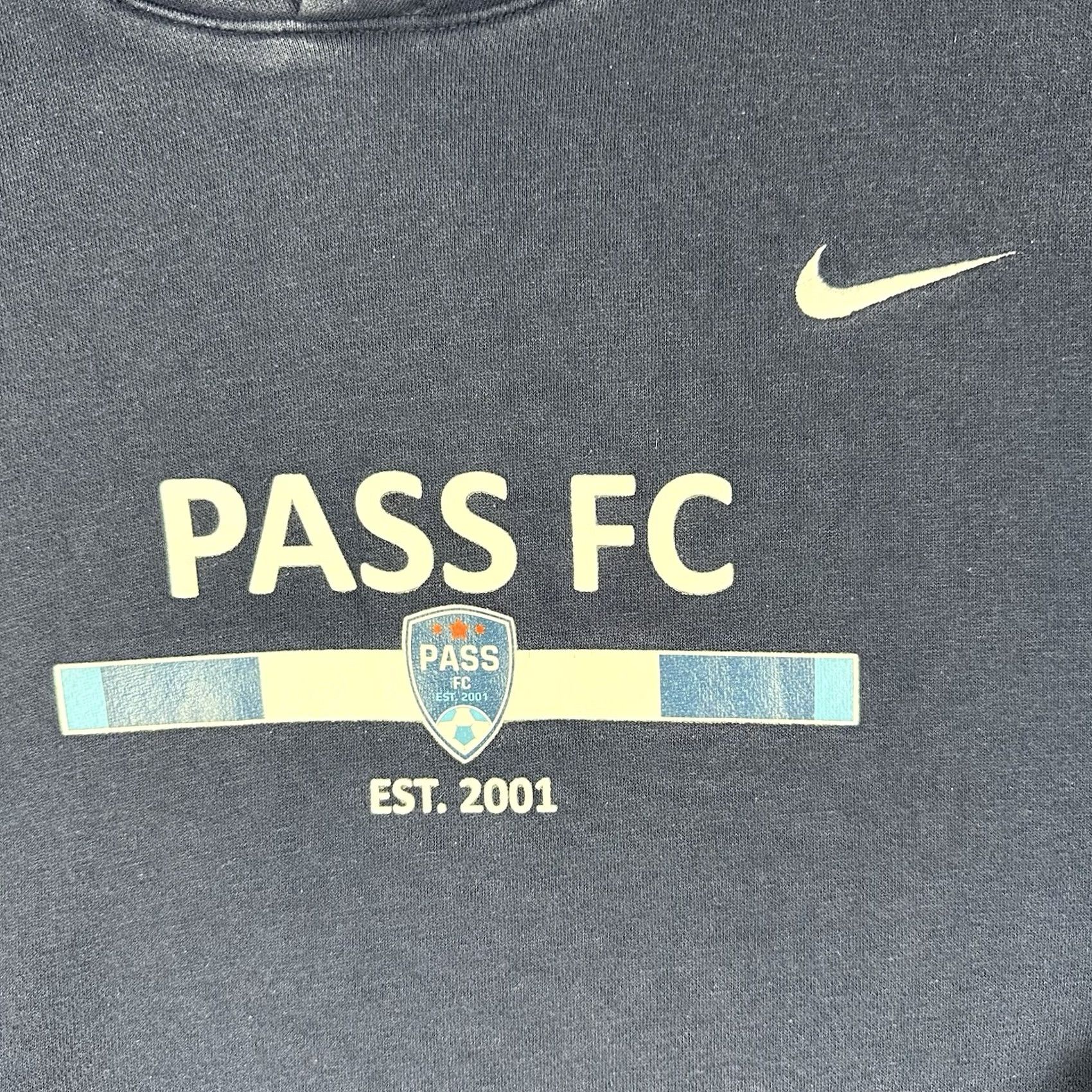 Nike Nike Sweatshirt Mens Medium Blue Nike Sportswear Hoodie Basketball Soccer Grand Rapids Michigan EUC Size US M / EU 48-50 / 2 - 3 Thumbnail