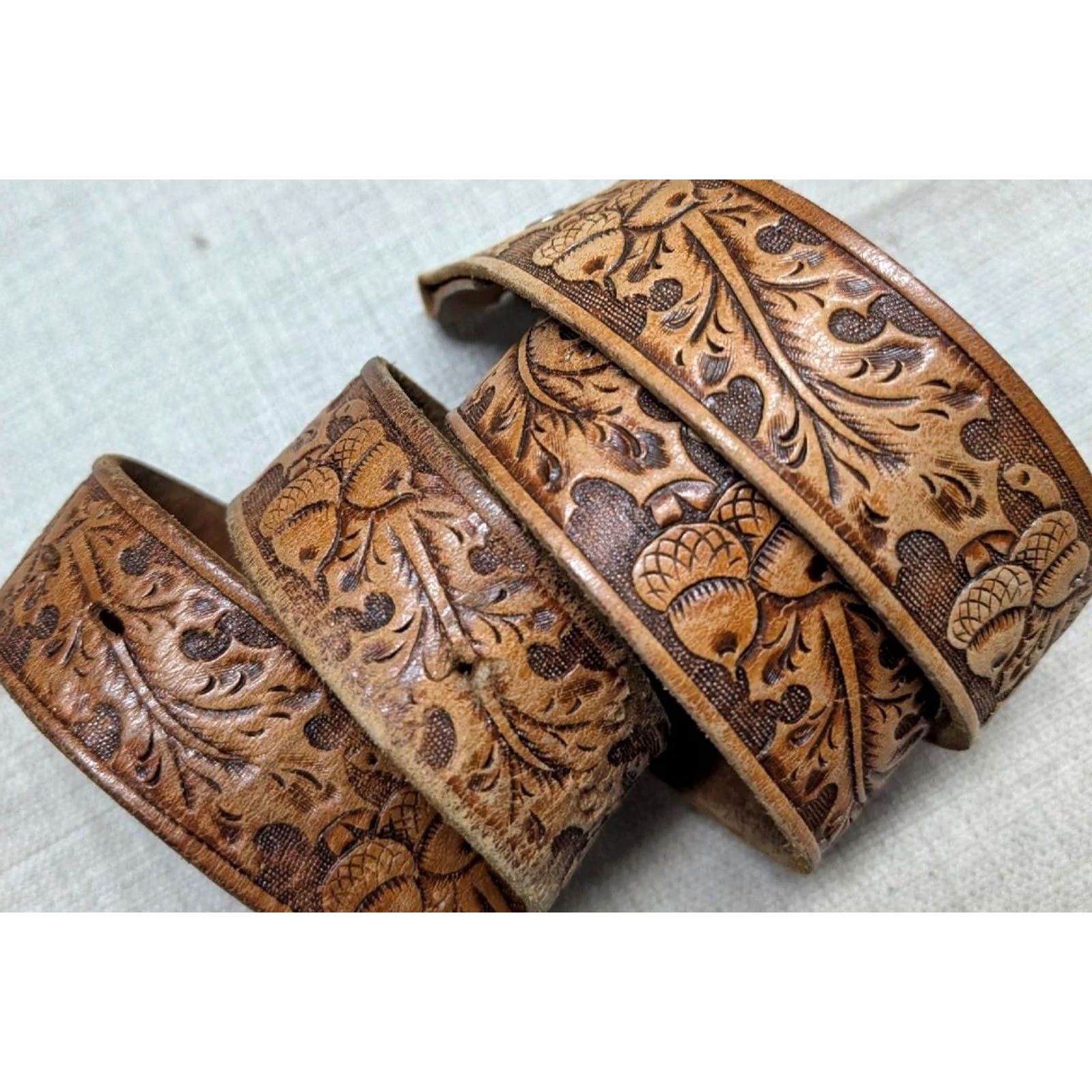 Vintage VINTAGE handcrafted browntooled COWHIDE leather WESTERN belt 38 Regular Men Buckle acorns Size 38 - 2 Thumbnail