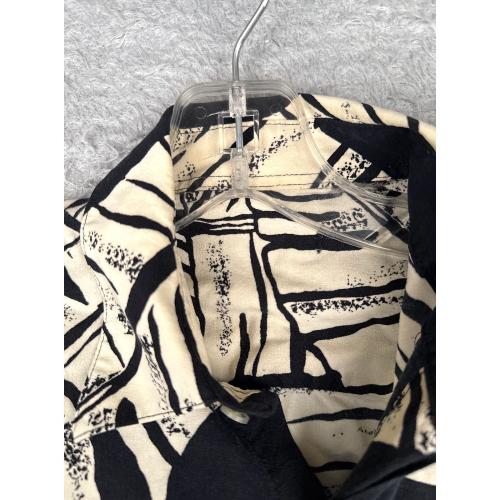 Vintage Hawaiian Shirt Men Small Black Ivory Floral Palm Leaf Cotton Button Up READ Size US S / EU 44-46 / 1 - 6 Thumbnail