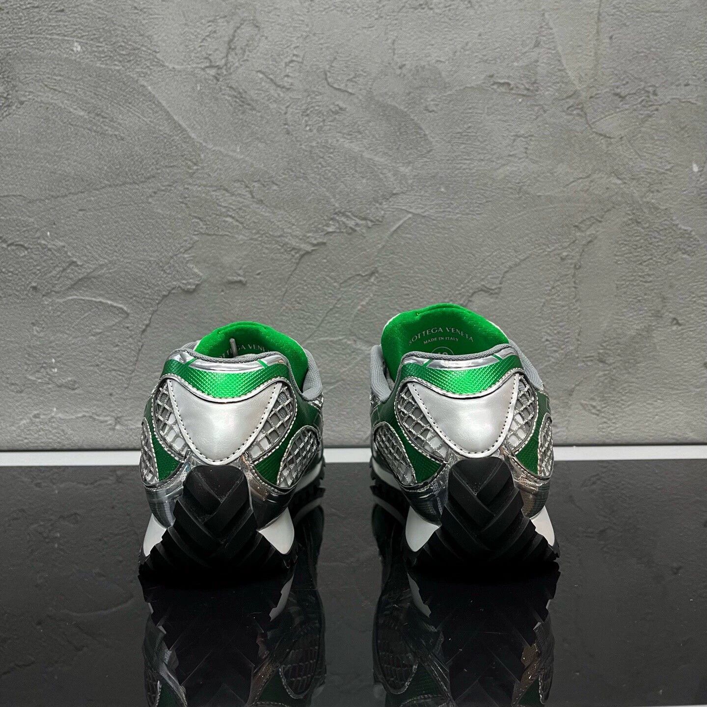 Bottega Veneta Bottega Veneta Orbit Parakeet Sneakers 40 EU New with box Size US 9 / IT 39 - 5 Thumbnail