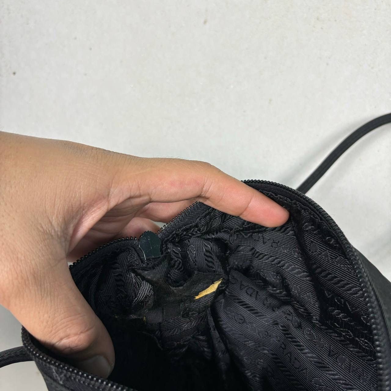 Prada Prada Tessuto Vintage 90s Nylon Tote Bag Black Authentic Size ONE SIZE - 12 Thumbnail