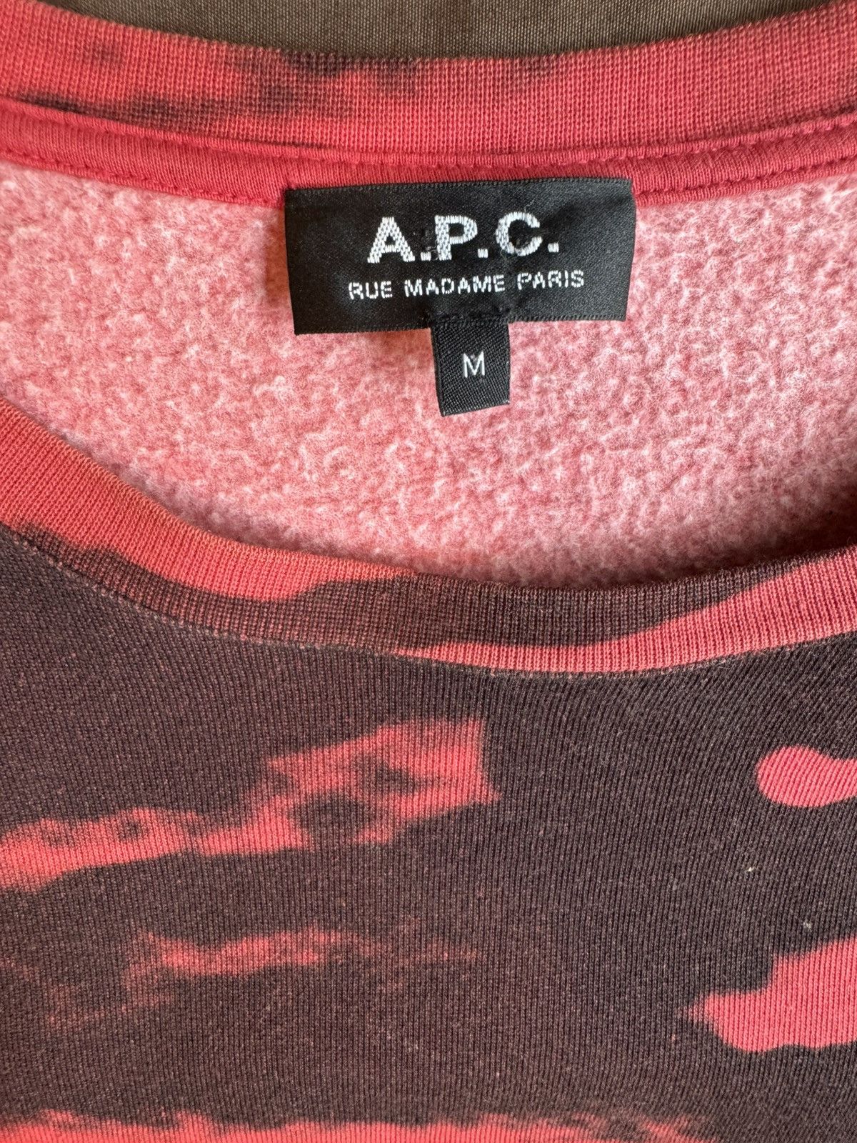 A.P.C. Red Camo A.P.C. Sweater Size US S / EU 44-46 / 1 - 2 Thumbnail