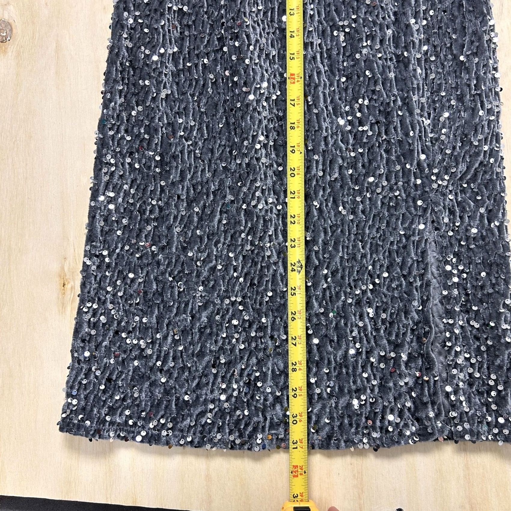 Velvet Gray Sequin Velvet Midi Skirt Womens Large Pencil Elastic Waist Party Cocktail Slit Lined Velvet Soft Size 36" / US 14 / IT 50 - 5 Thumbnail