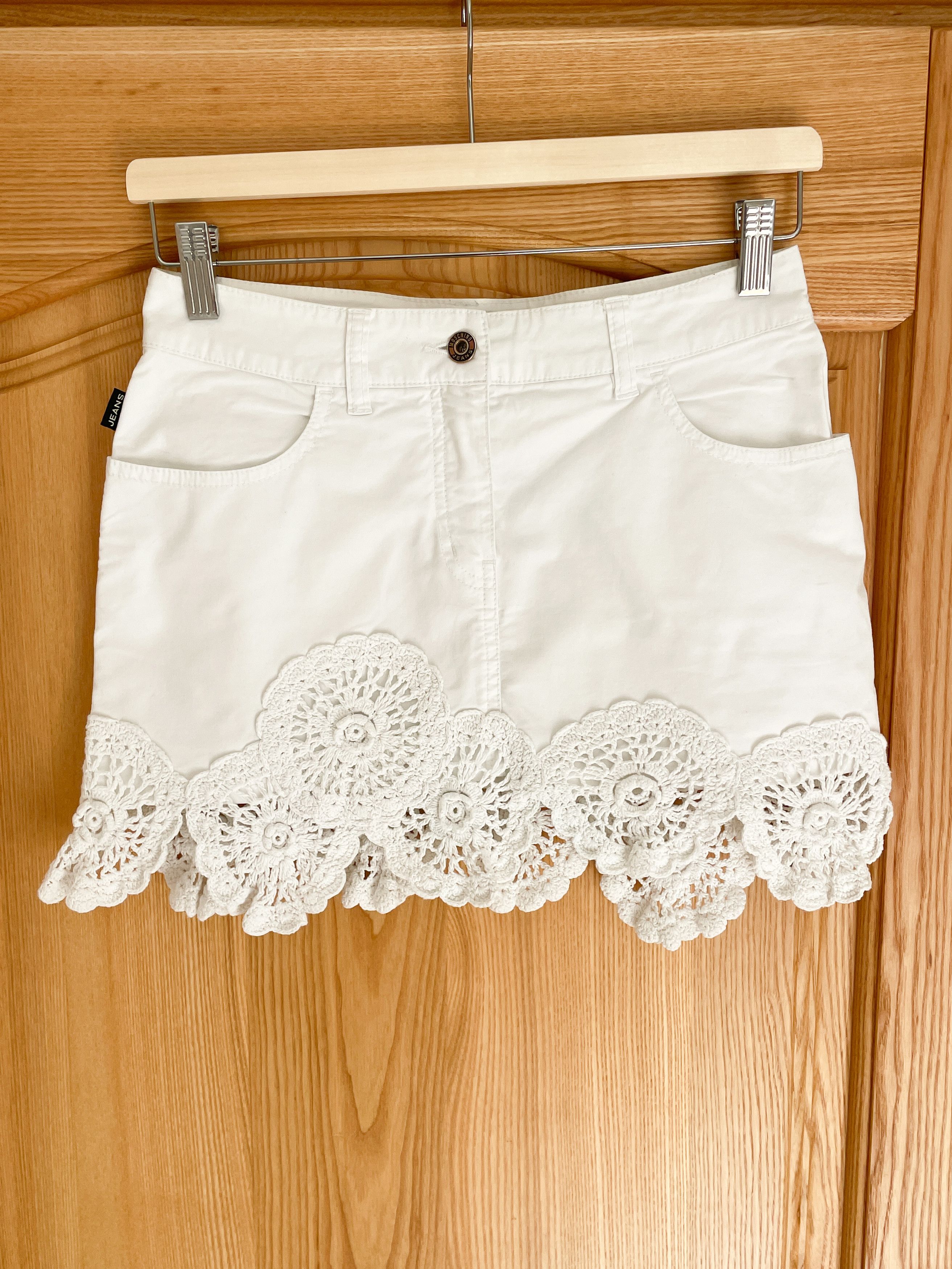 Moschino mini skirt Size 24" / US 00 / IT 34 - 7 Thumbnail