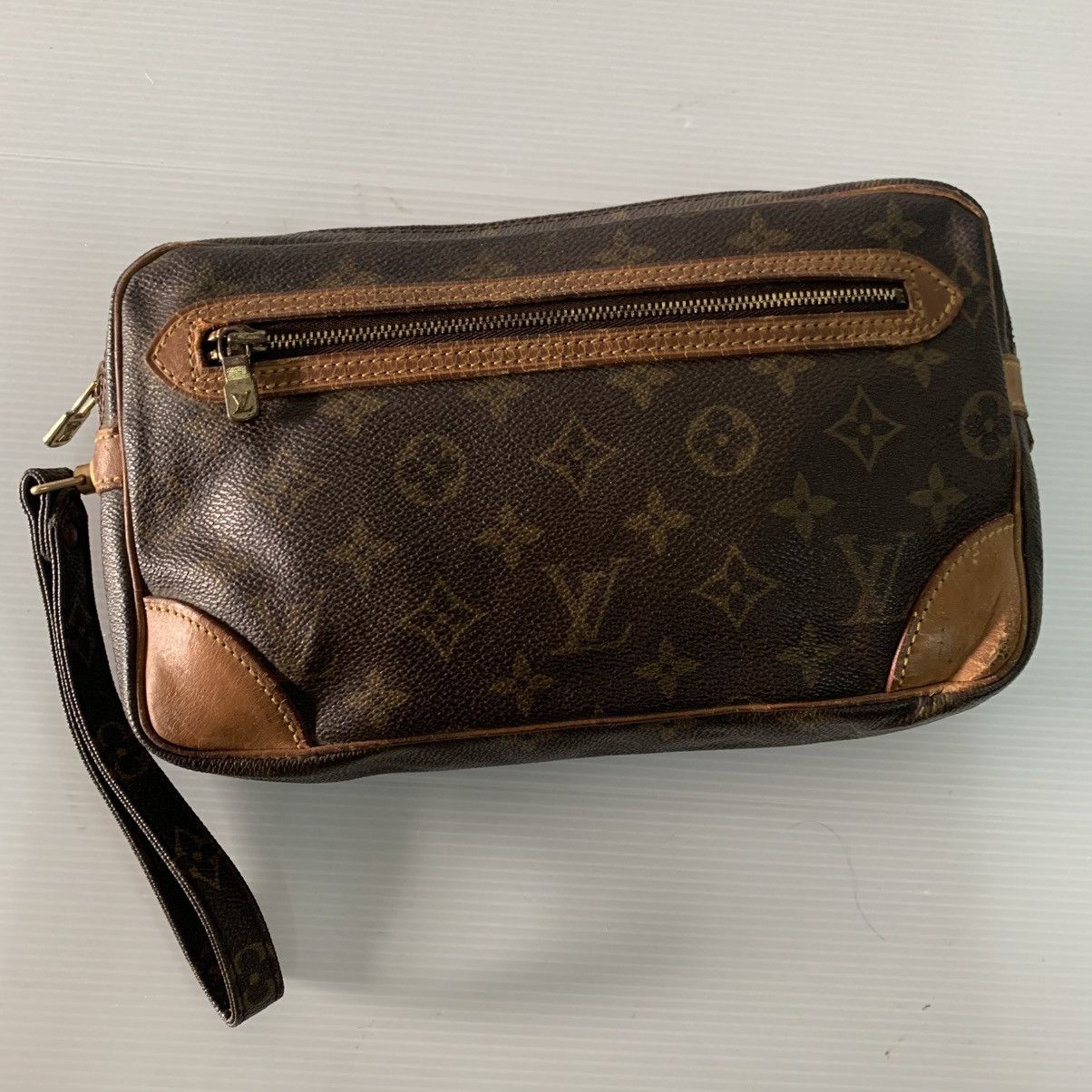 Louis Vuitton Louis Vuitton Marly Clutch Bag Size ONE SIZE - 2 Thumbnail