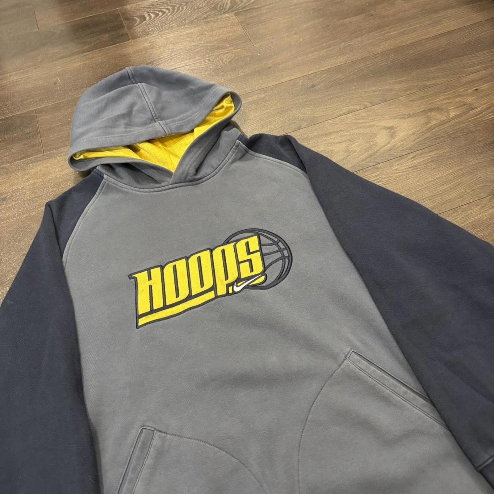 Nike Vintage Nike hoops hoodie 00s Youth XL Size US M / EU 48-50 / 2 - 1 Thumbnail