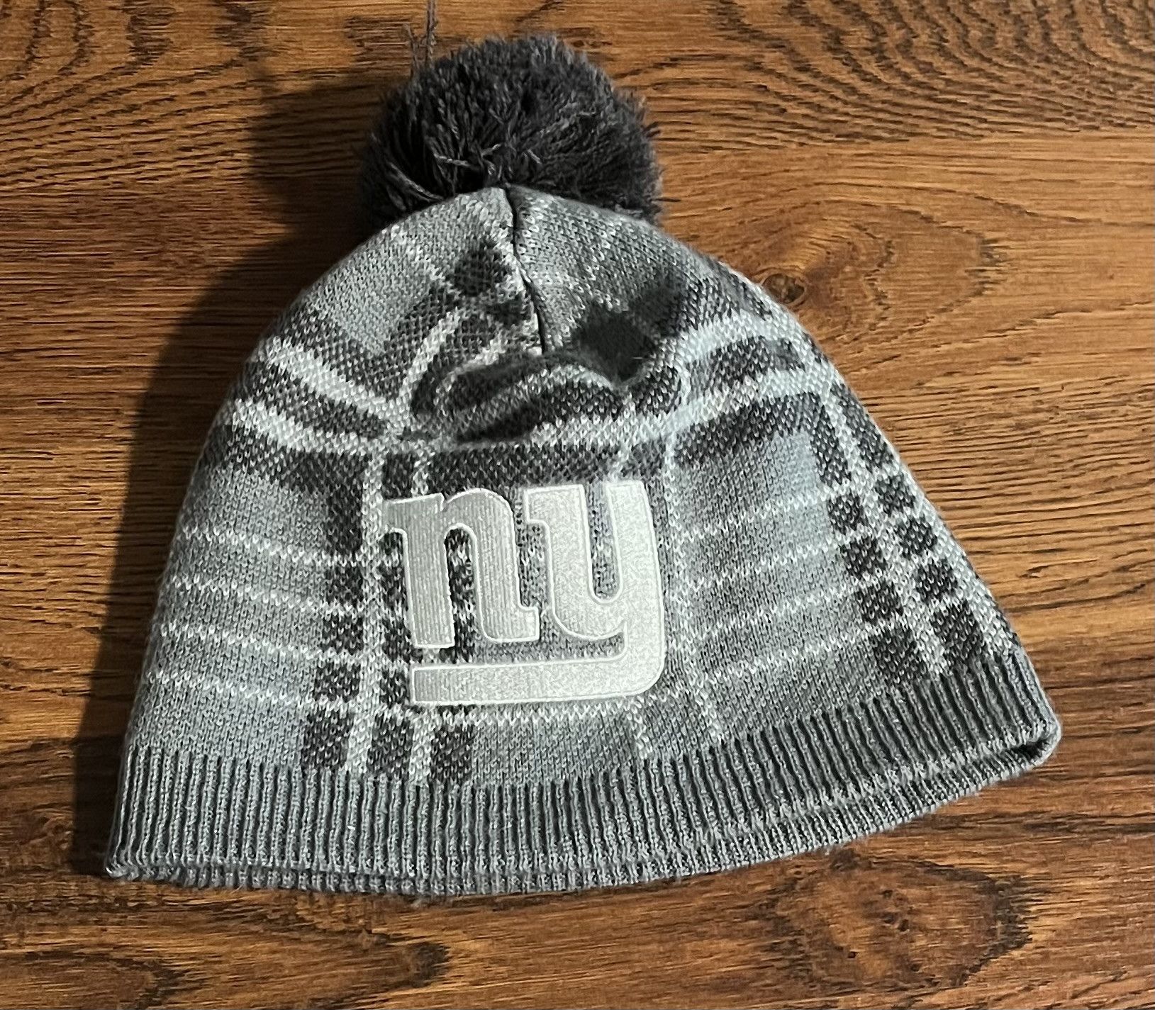 NFL New York Giants NFL Knit Beanie Hat Plaid Pom Pom Winter Cap Size ONE SIZE - 1 Thumbnail
