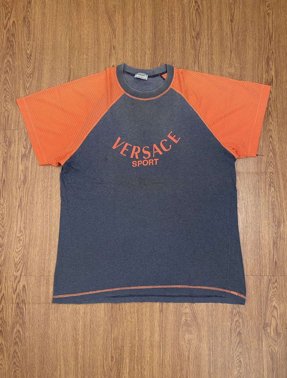 Versace Versace sport t-shirt Size US L / EU 52-54 / 3 - 1 Thumbnail