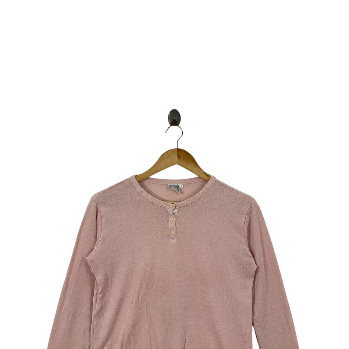 The North Face Vintage THE NORTH FACE Waffle Henley Peach Tee Shirt Top Size S / US 4 / IT 40 - 2 Thumbnail