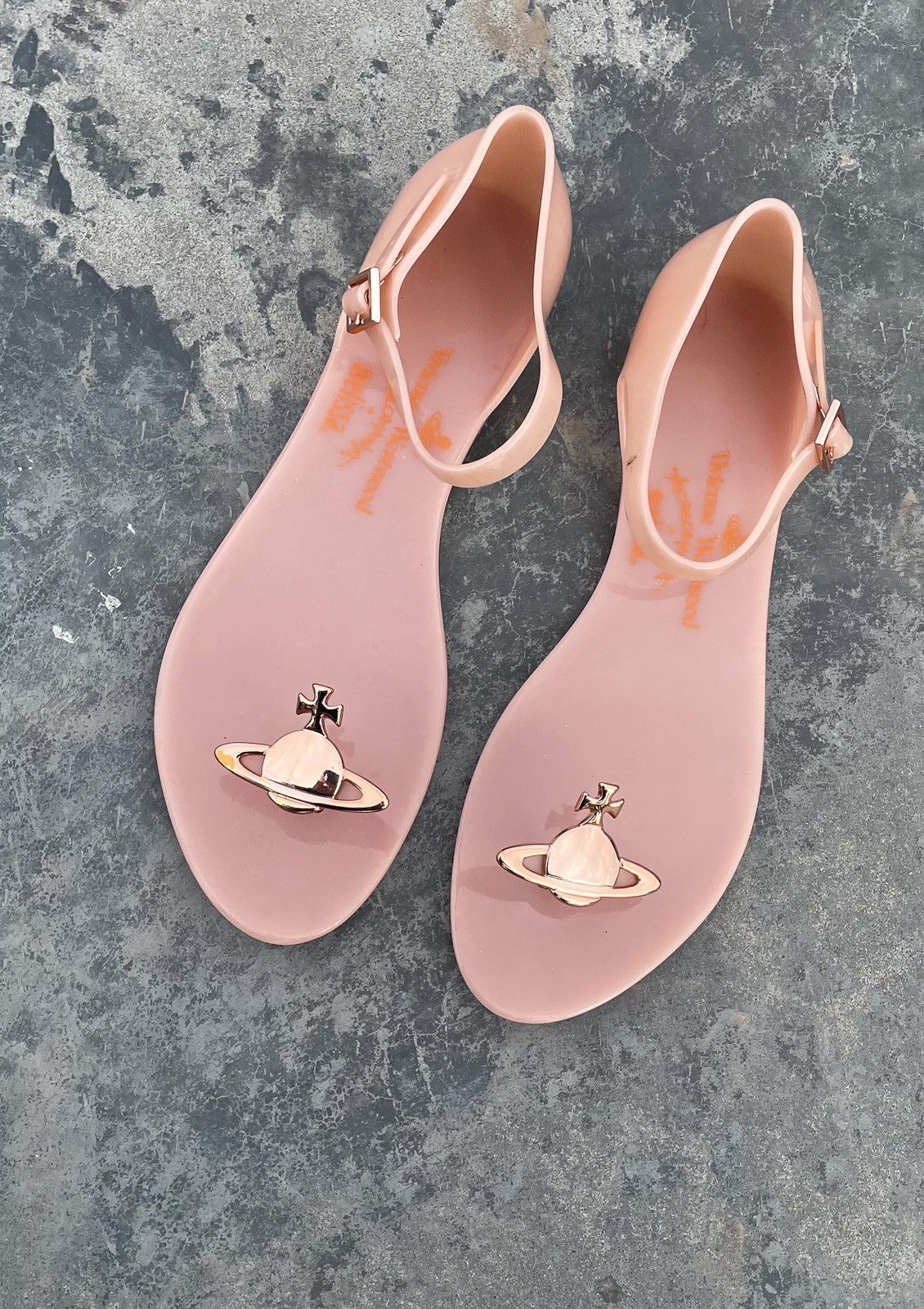 Melissa Vivienne Westwood x Melissa Vintage Orb Flip Floops Sandals Size US 9 / IT 39 - 8 Thumbnail
