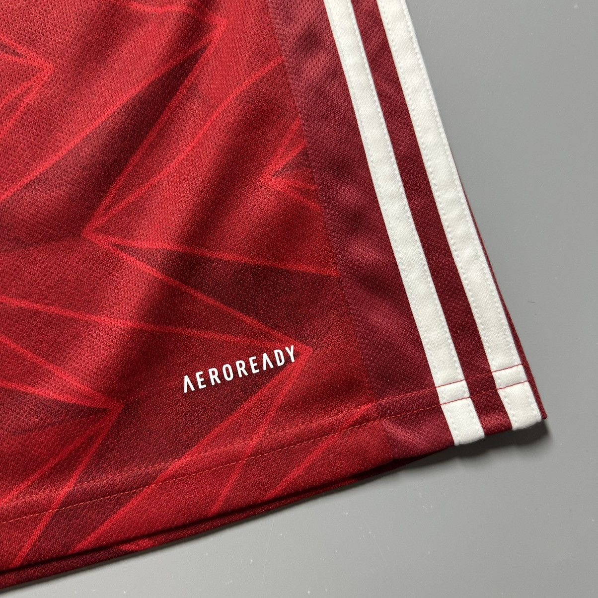 Vintage ARSENAL ADIDAS 2020/2021 FOOTBALL HOME JERSEY #10 OZIL Size US M / EU 48-50 / 2 - 4 Thumbnail