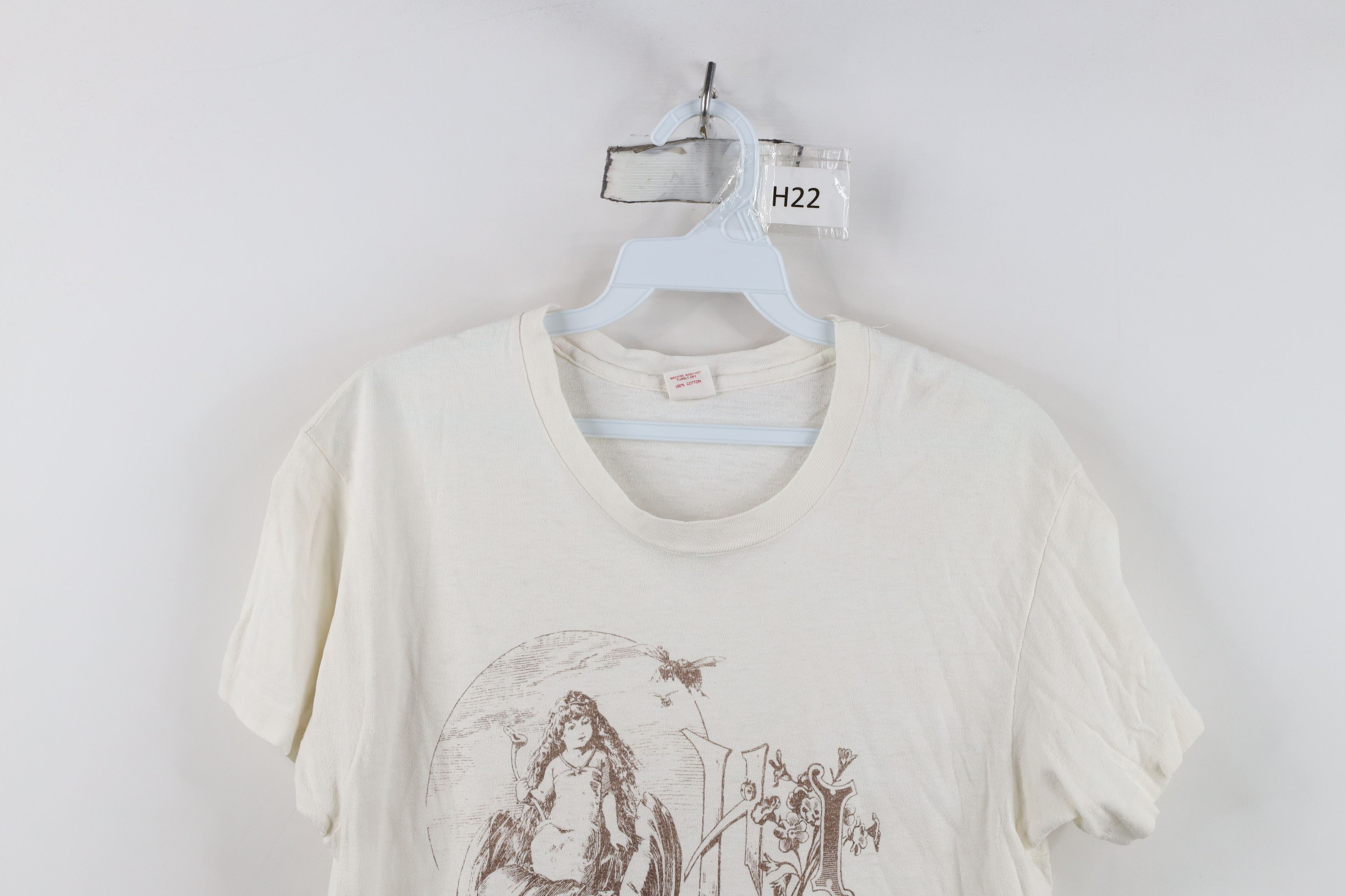 Vintage Vintage 70s Streetwear Flower Bee Goddess T-Shirt White USA Size M / US 6-8 / IT 42-44 - 2 Thumbnail