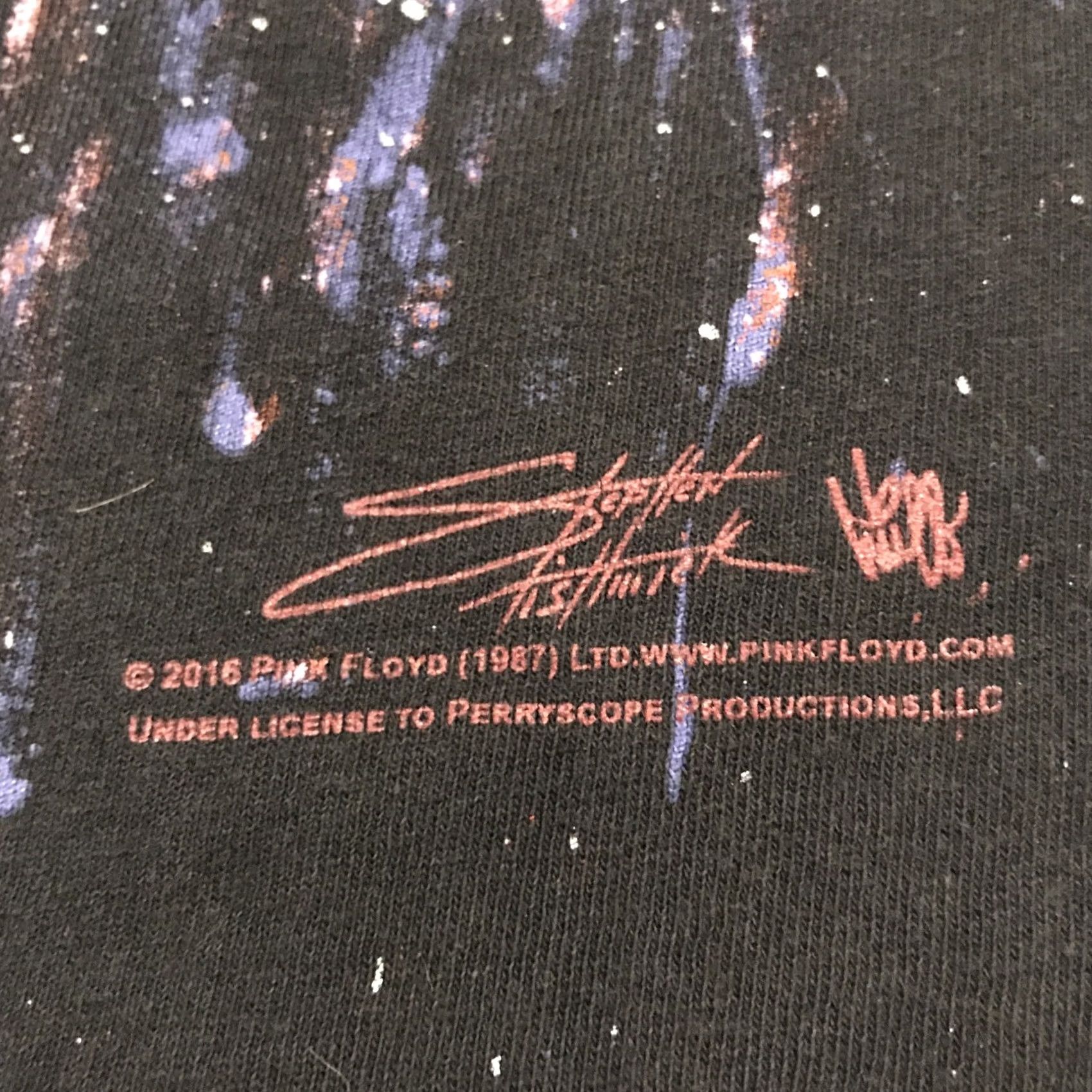 Vintage Pink Floyd T-Shirt Men XL Black Crew Neck Short Sleeve Logo A8 1987 Reproduction Music Rainbow Prism 2016 Vintage: No Size US XL / EU 56 / 4 - 2 Thumbnail