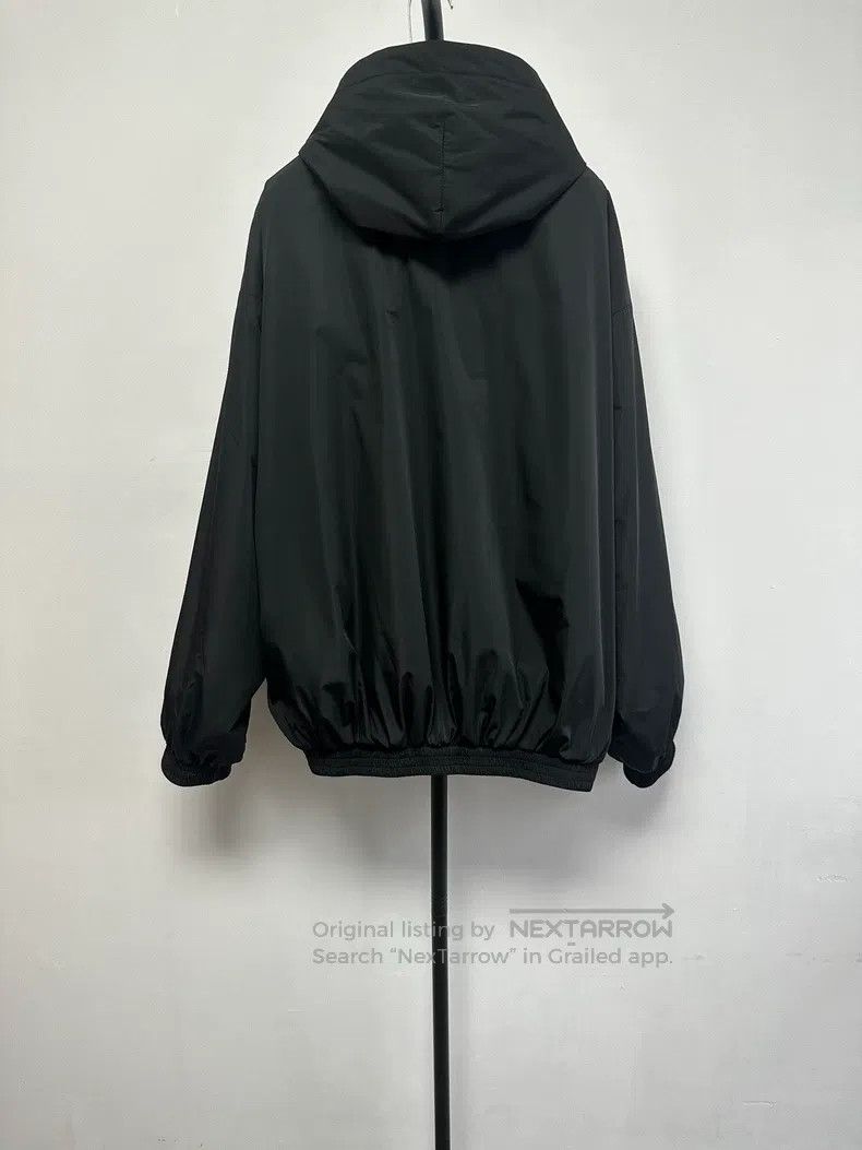 Balenciaga Balenciaga Solid Color Logo Embroidered Hooded Sweatshirt Size US M / EU 48-50 / 2 - 2 Thumbnail