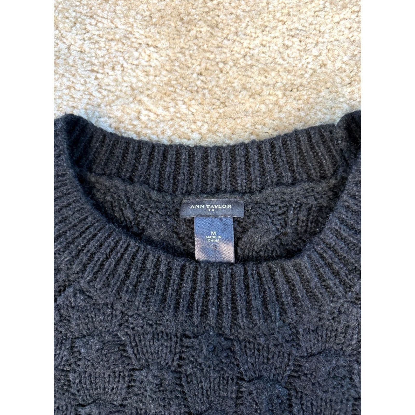 Ann Taylor Ann Taylor Womens Wool Blend Cable Knit Sweater Black Size Medium Boho F414 - Premium Size M / US 6-8 / IT 42-44 - 3 Thumbnail