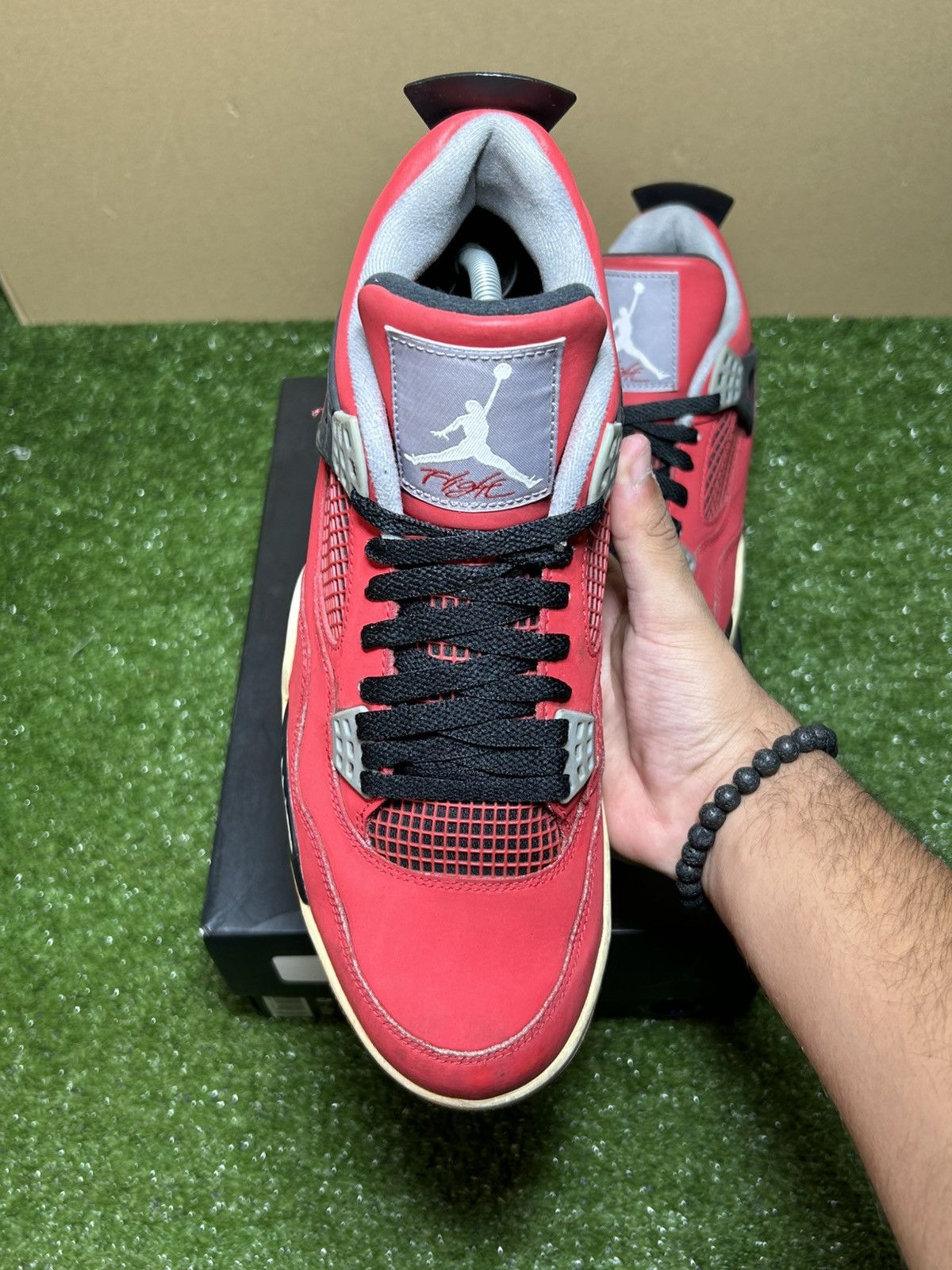 Jordan Brand Jordan 4 toro bravo 2013 Size US 10.5 / EU 43-44 - 6 Thumbnail