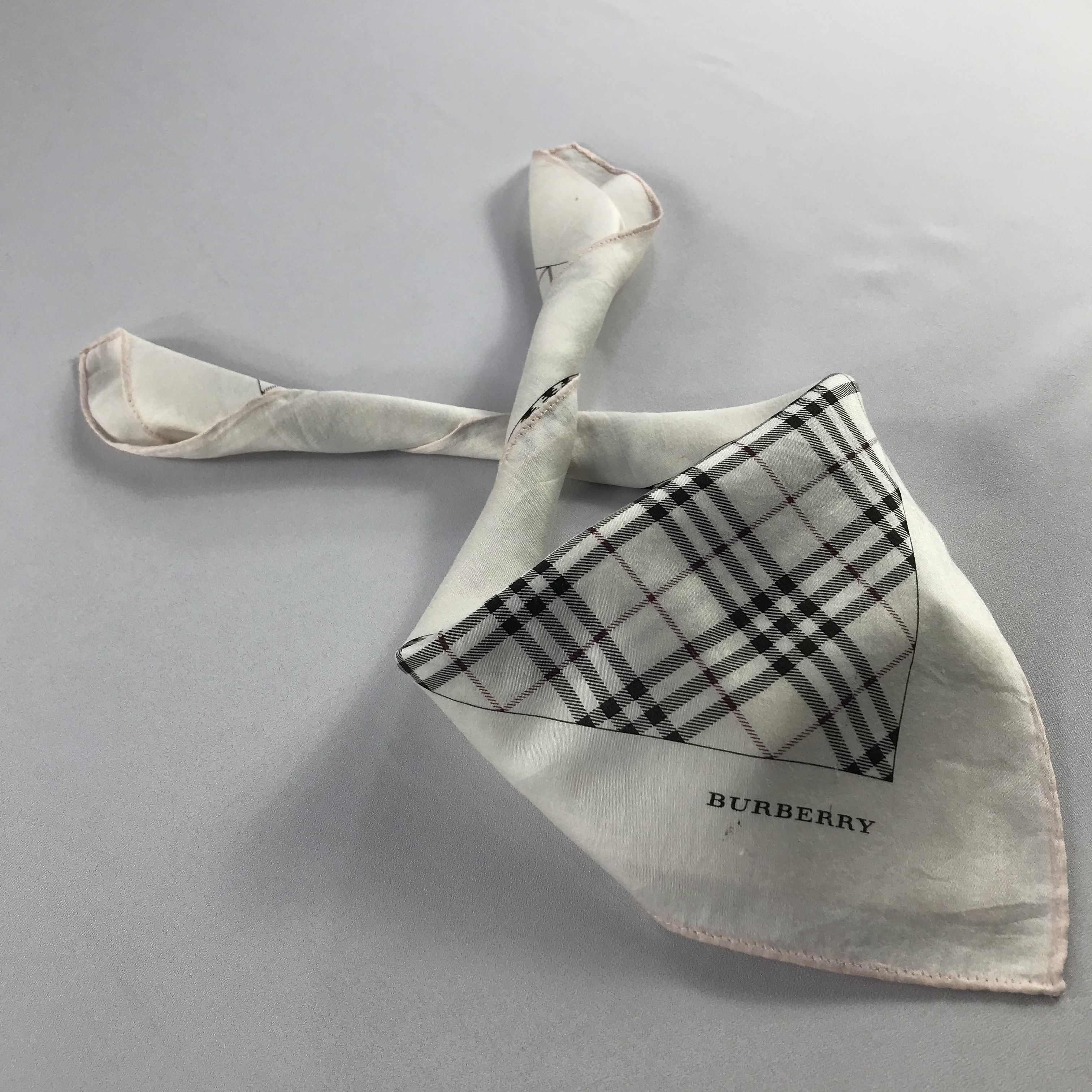 Burberry Burberry Handkerchief / Bandana / Neckerchief C593 Size ONE SIZE - 2 Thumbnail