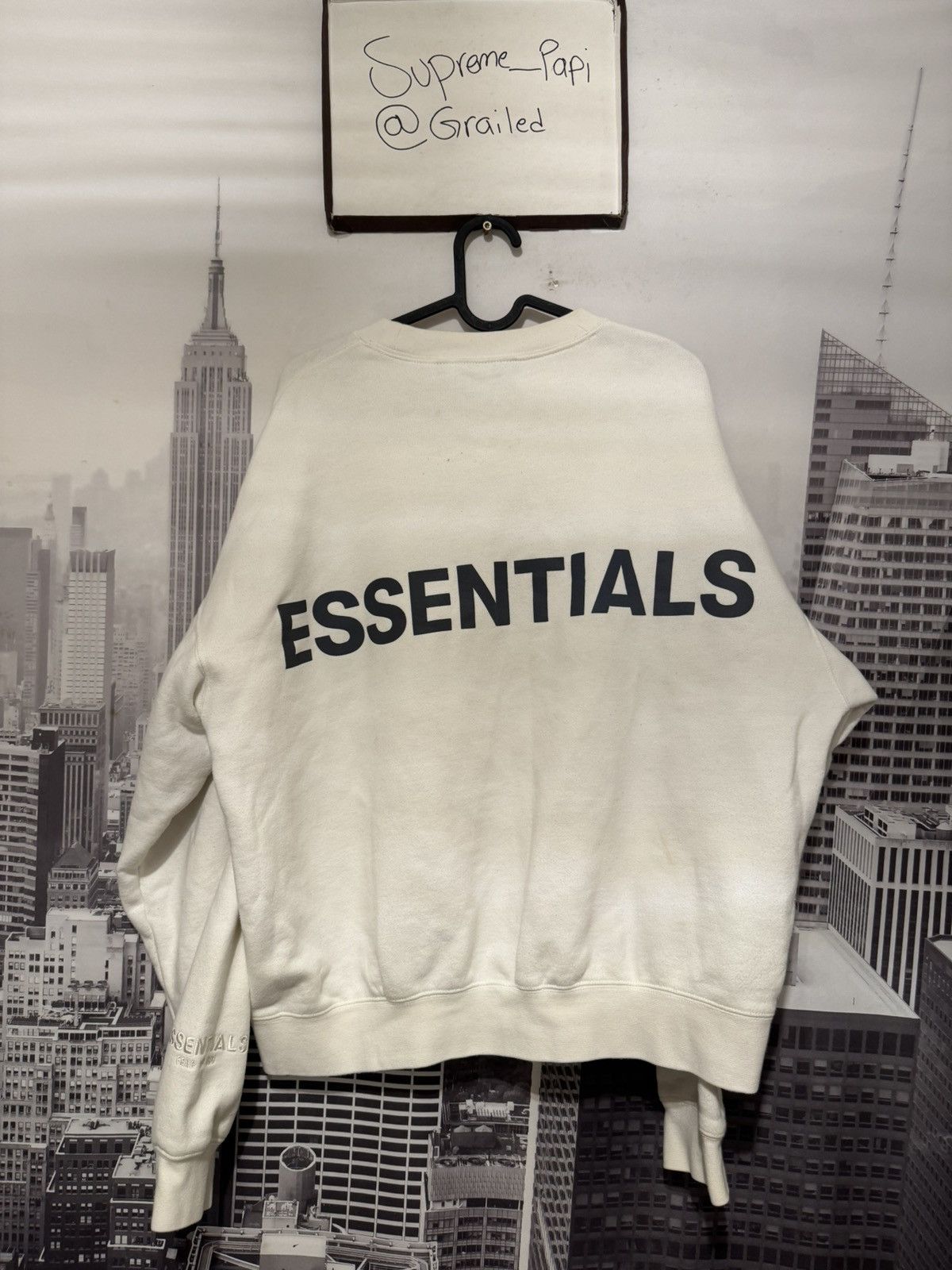 Fear of God FW19 Fear of God Essentials 3M Graphic Crewneck White SZ S🔥 Size US S / EU 44-46 / 1 - 1 Thumbnail